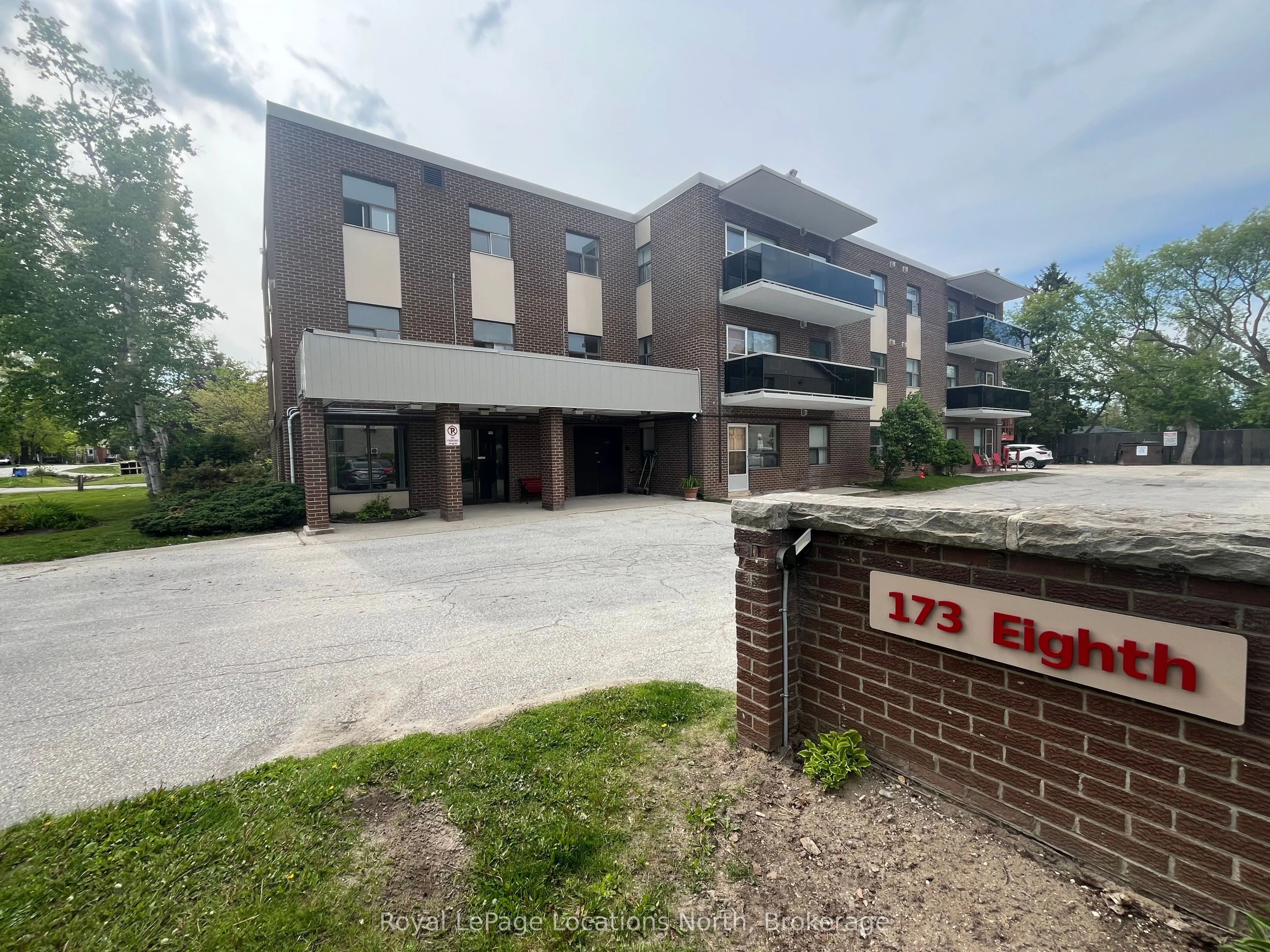 173 Eighth Street, #204