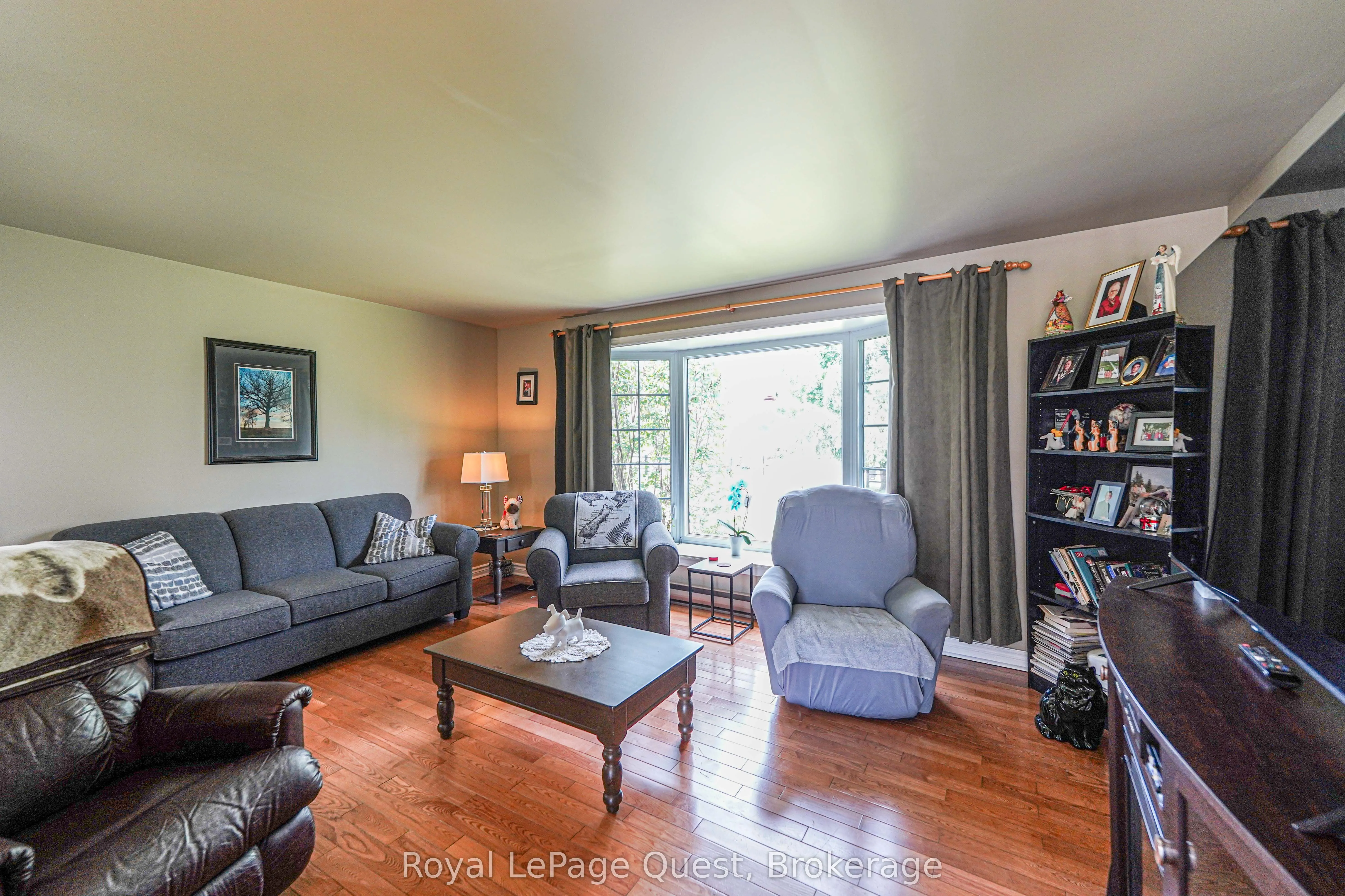 3891 Monck Road