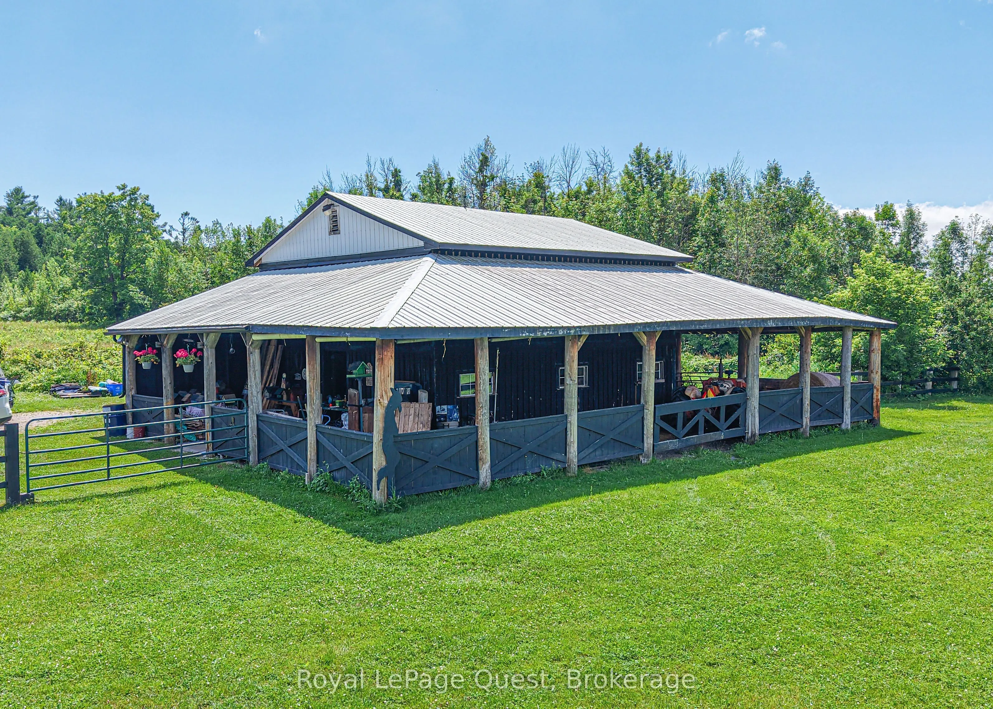 3891 Monck Road