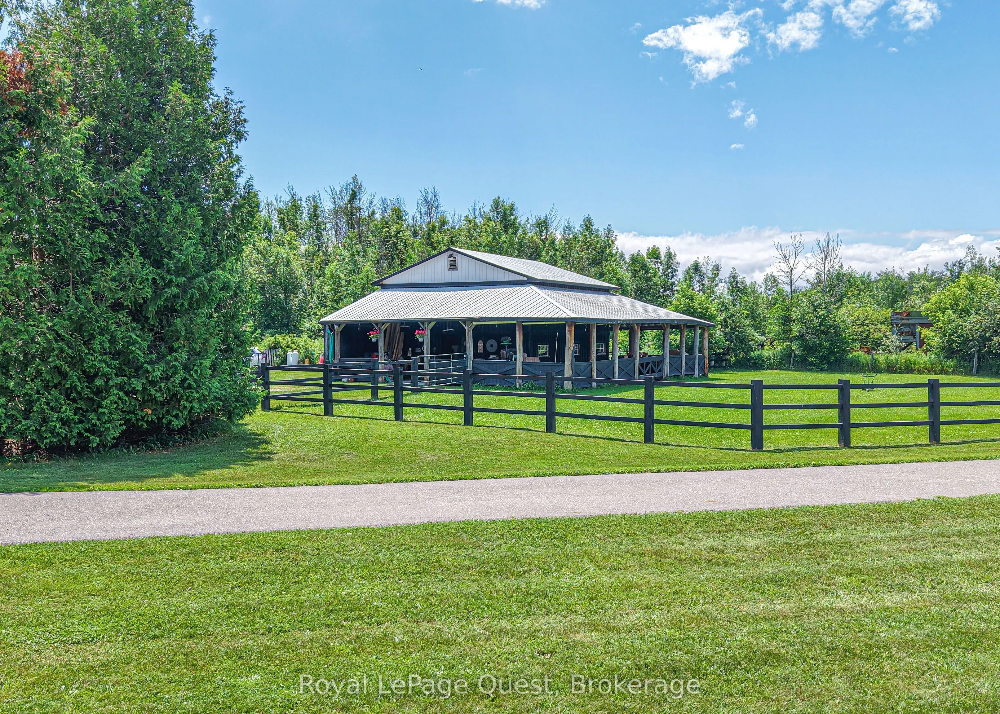 3891 Monck Road