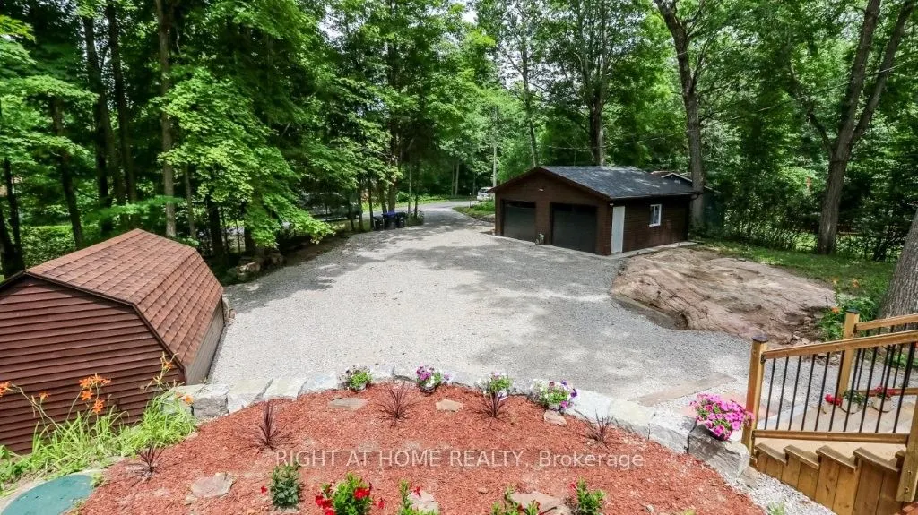 7459 Island Crescent