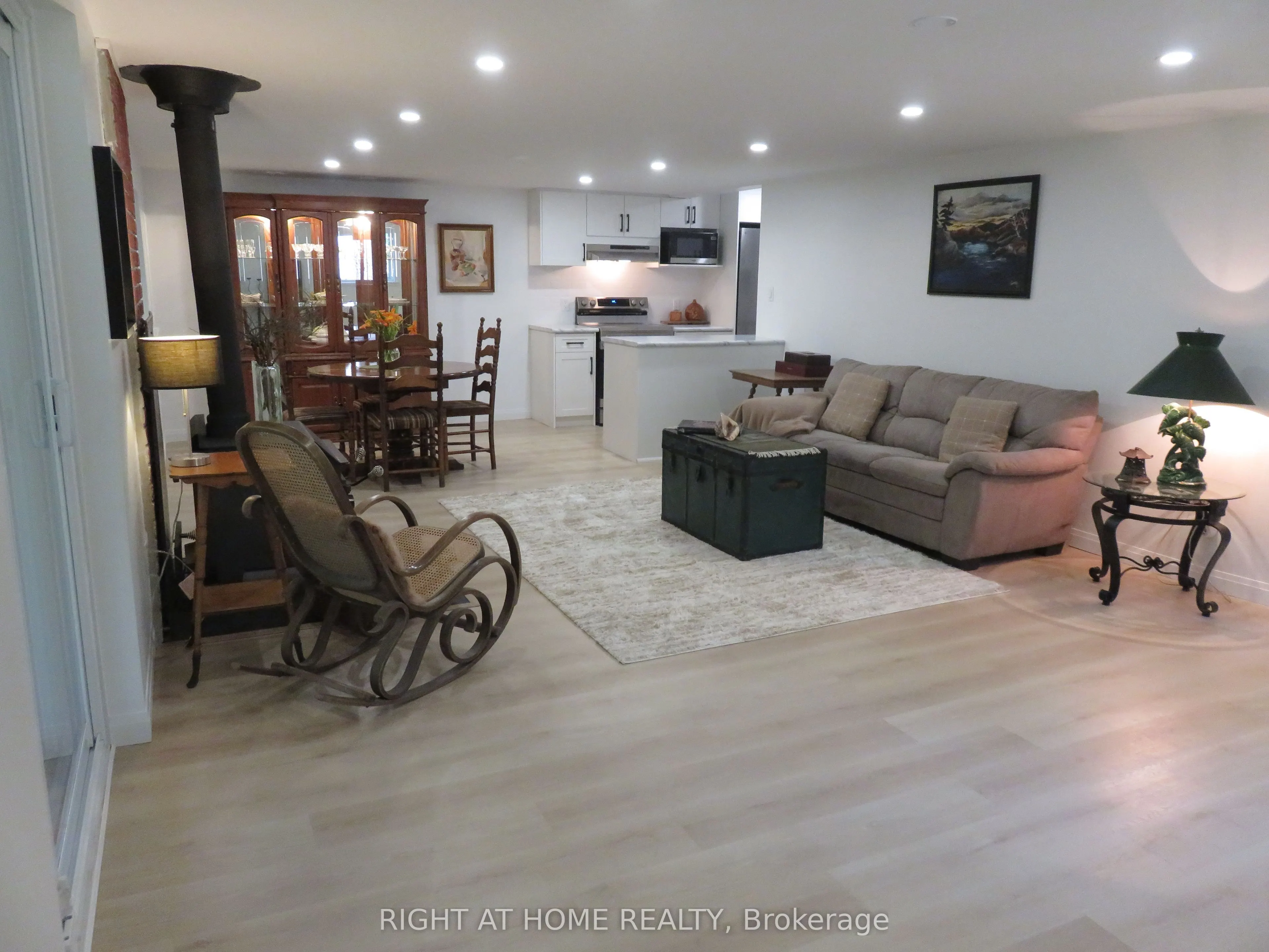 7459 Island Crescent