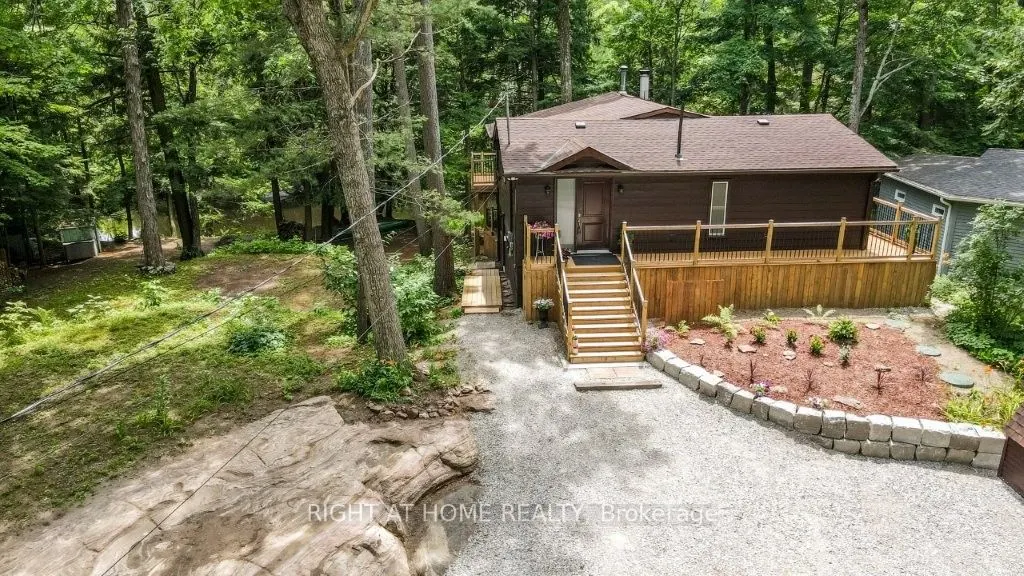 7459 Island Crescent