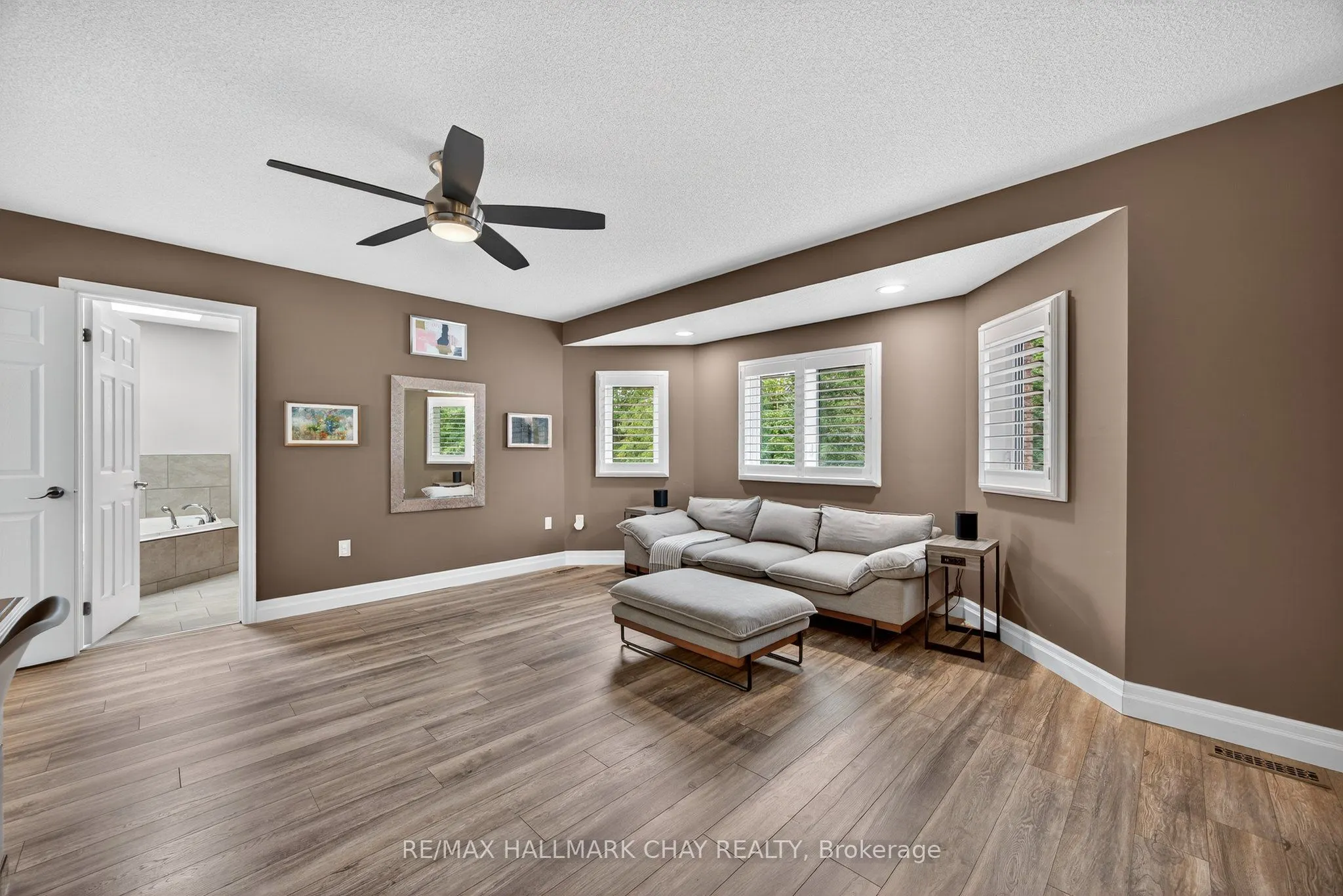 32 Holly Meadow Road