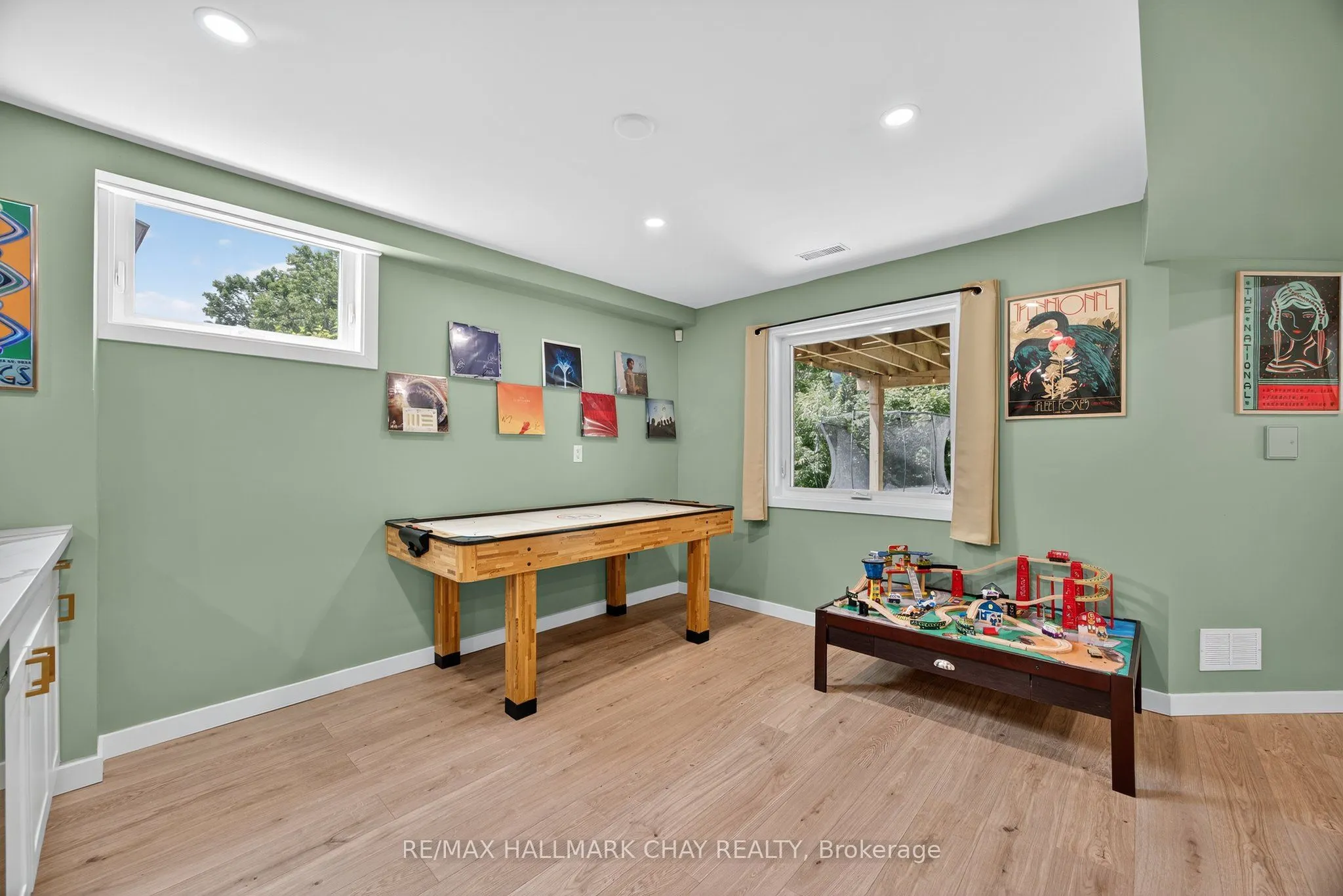 32 Holly Meadow Road