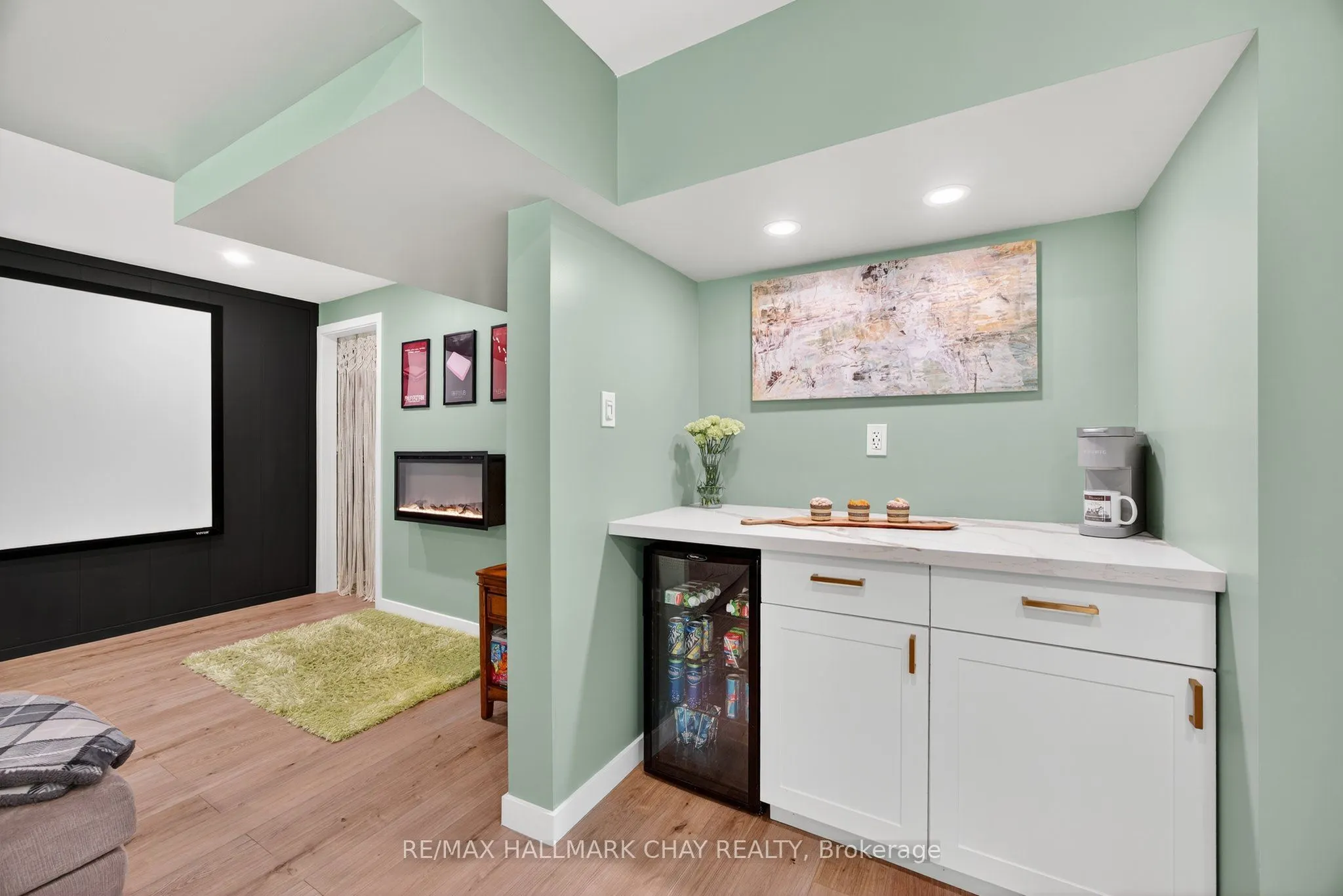 32 Holly Meadow Road