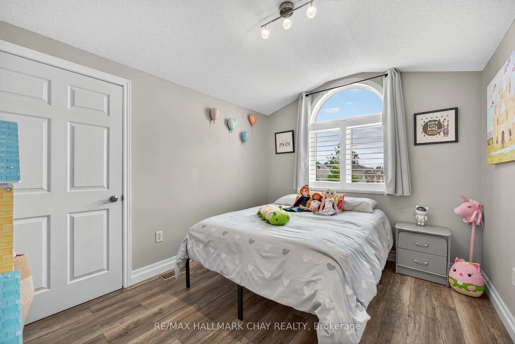 32 Holly Meadow Road