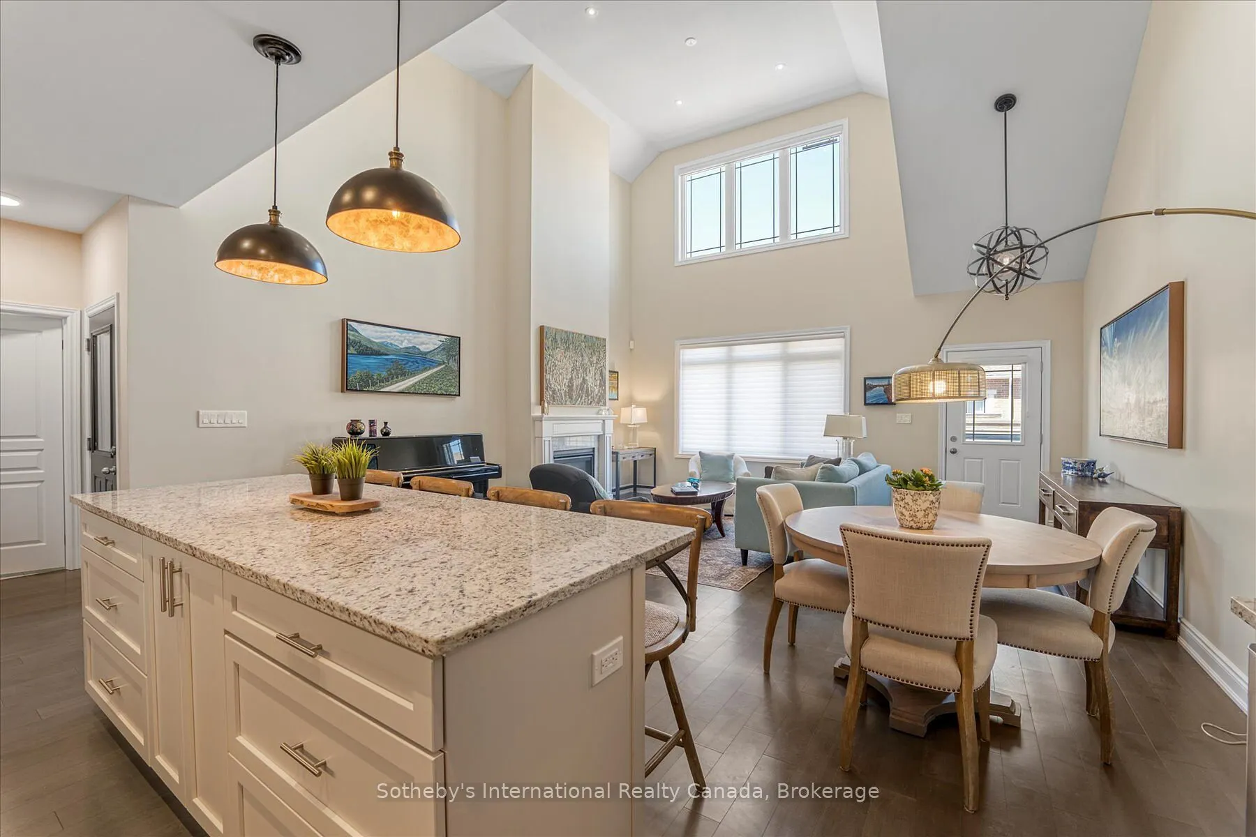 4 Emerson Mews, #13