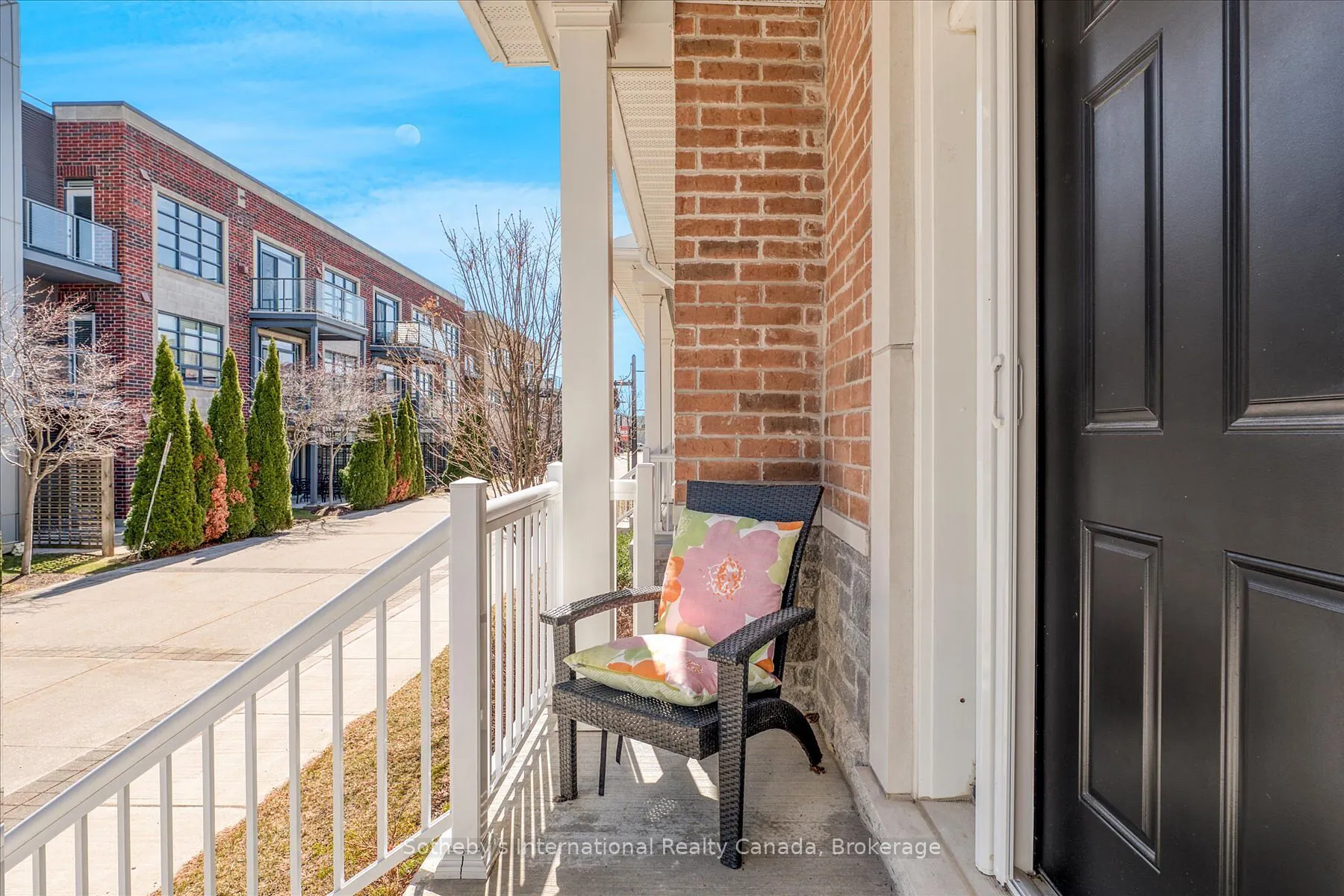4 Emerson Mews, #13
