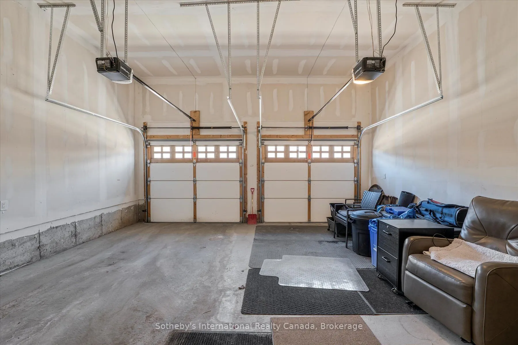 4 Emerson Mews, #13