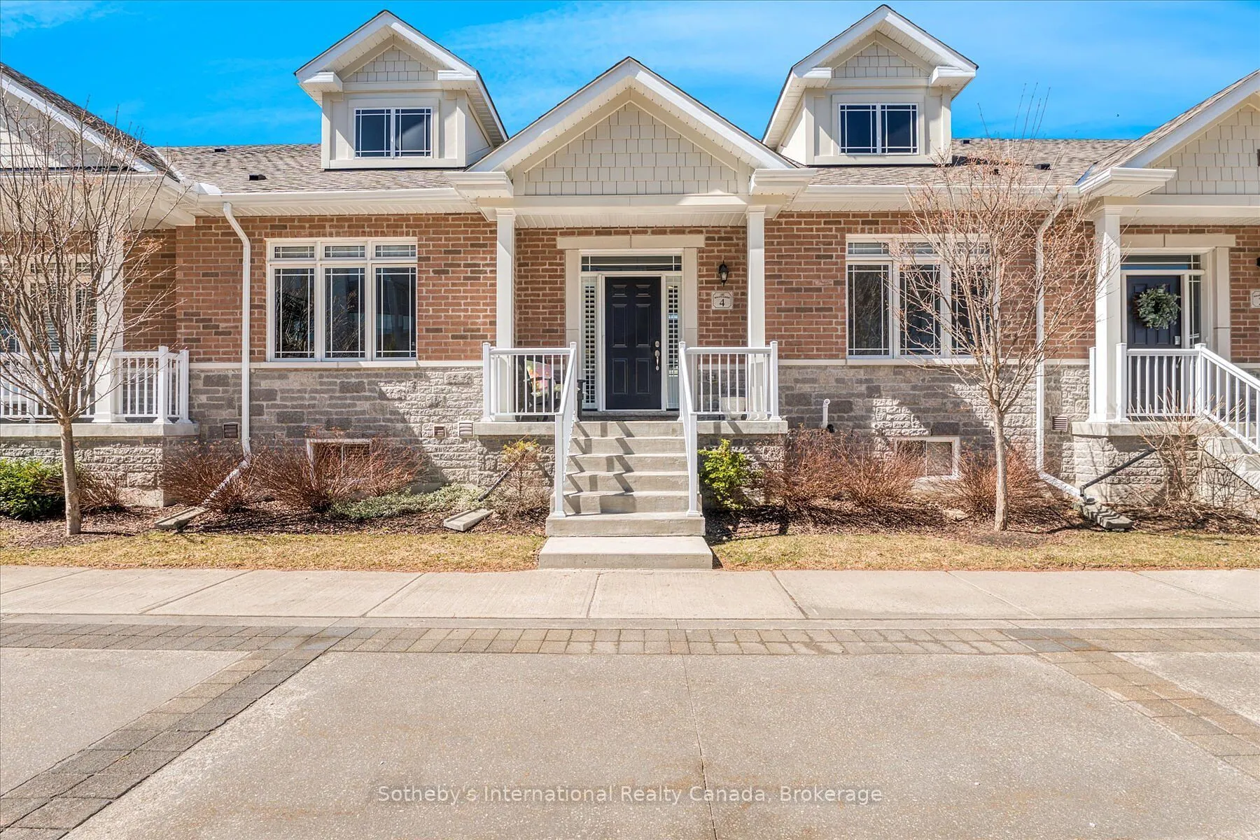 4 Emerson Mews, #13