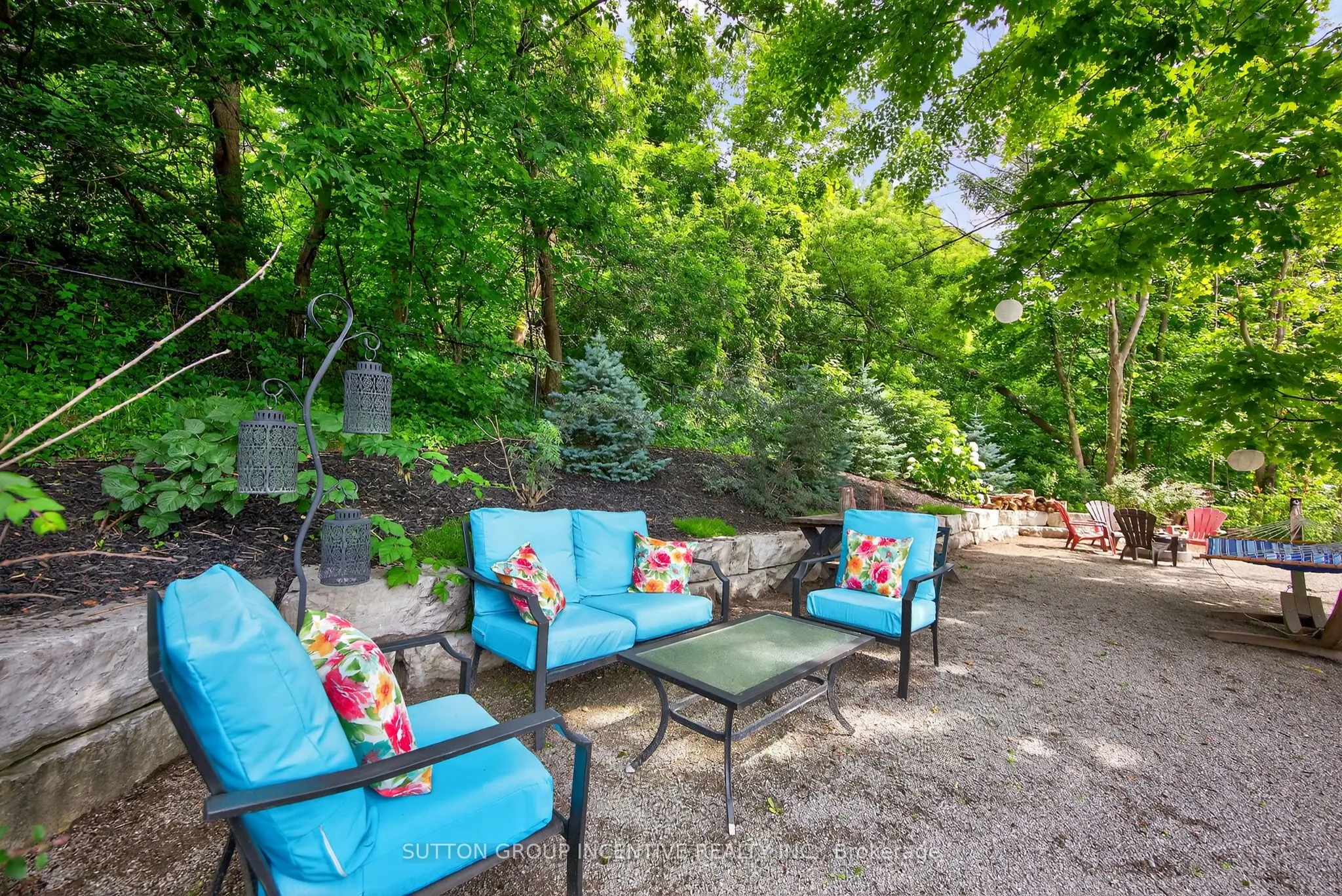 1084 Harbourview Drive