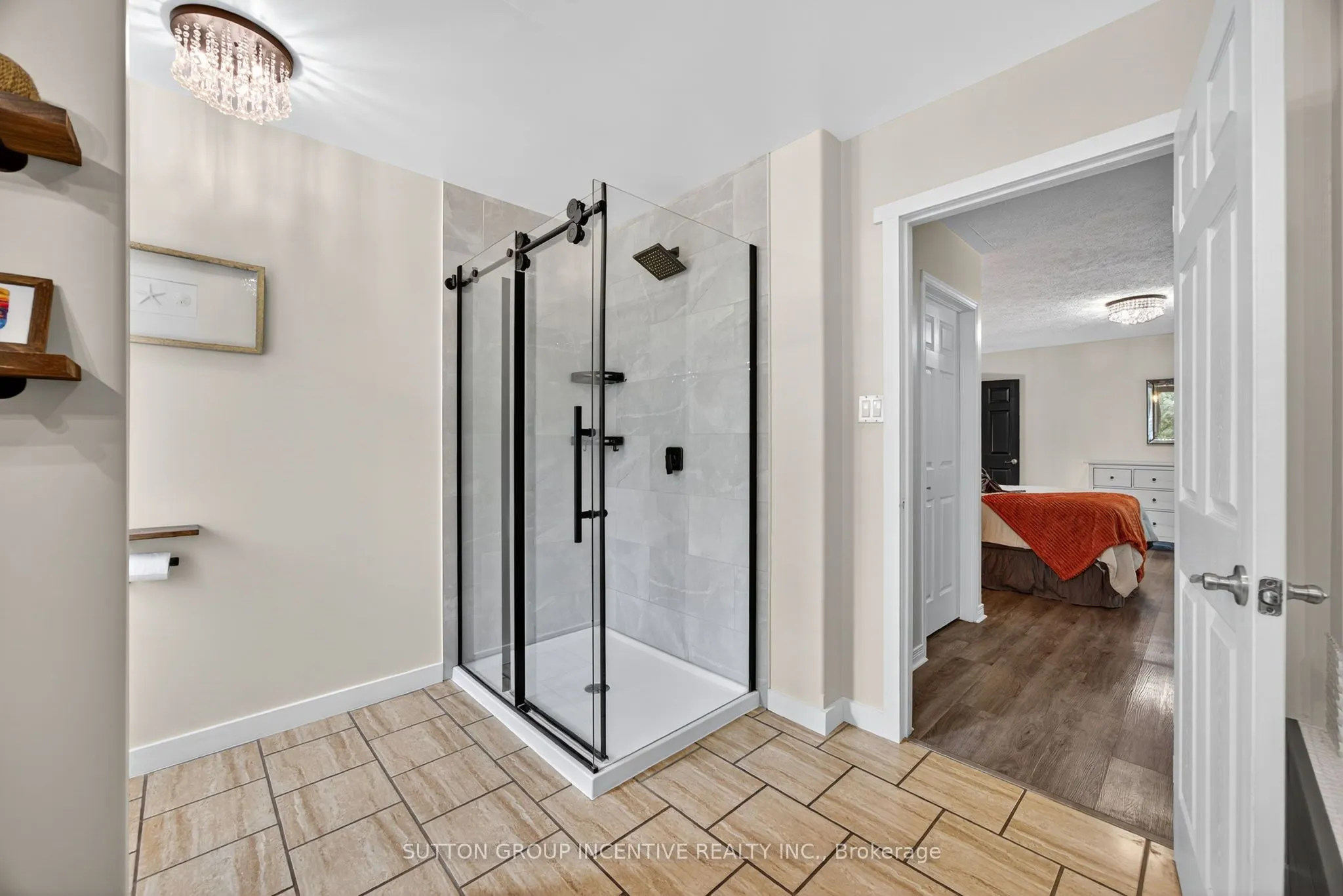1084 Harbourview Drive