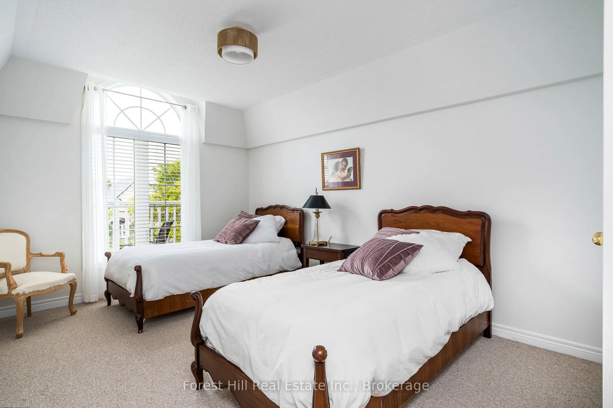 62 Silver Crescent