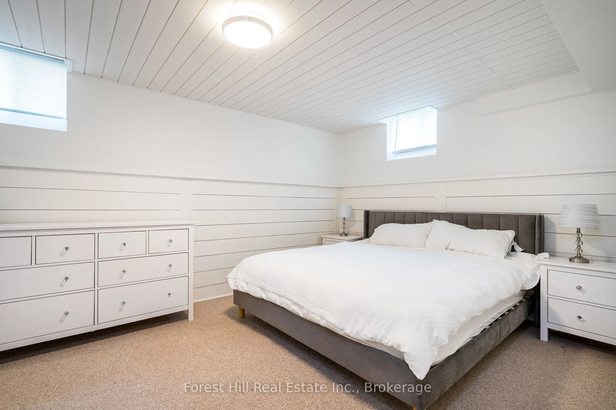 62 Silver Crescent