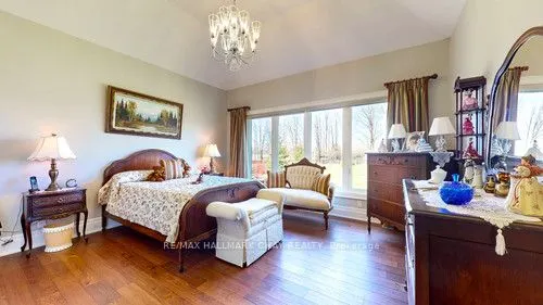 14 Georgian Grande Drive
