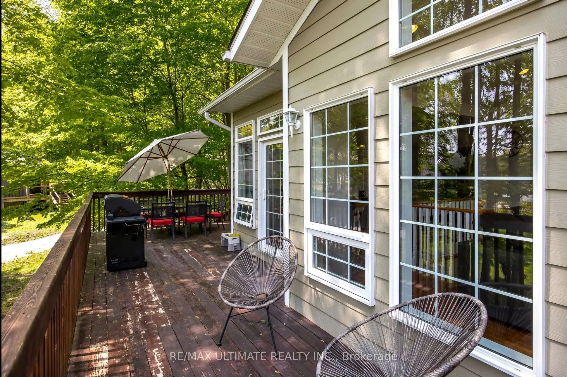 157 Farlain Lake Road W