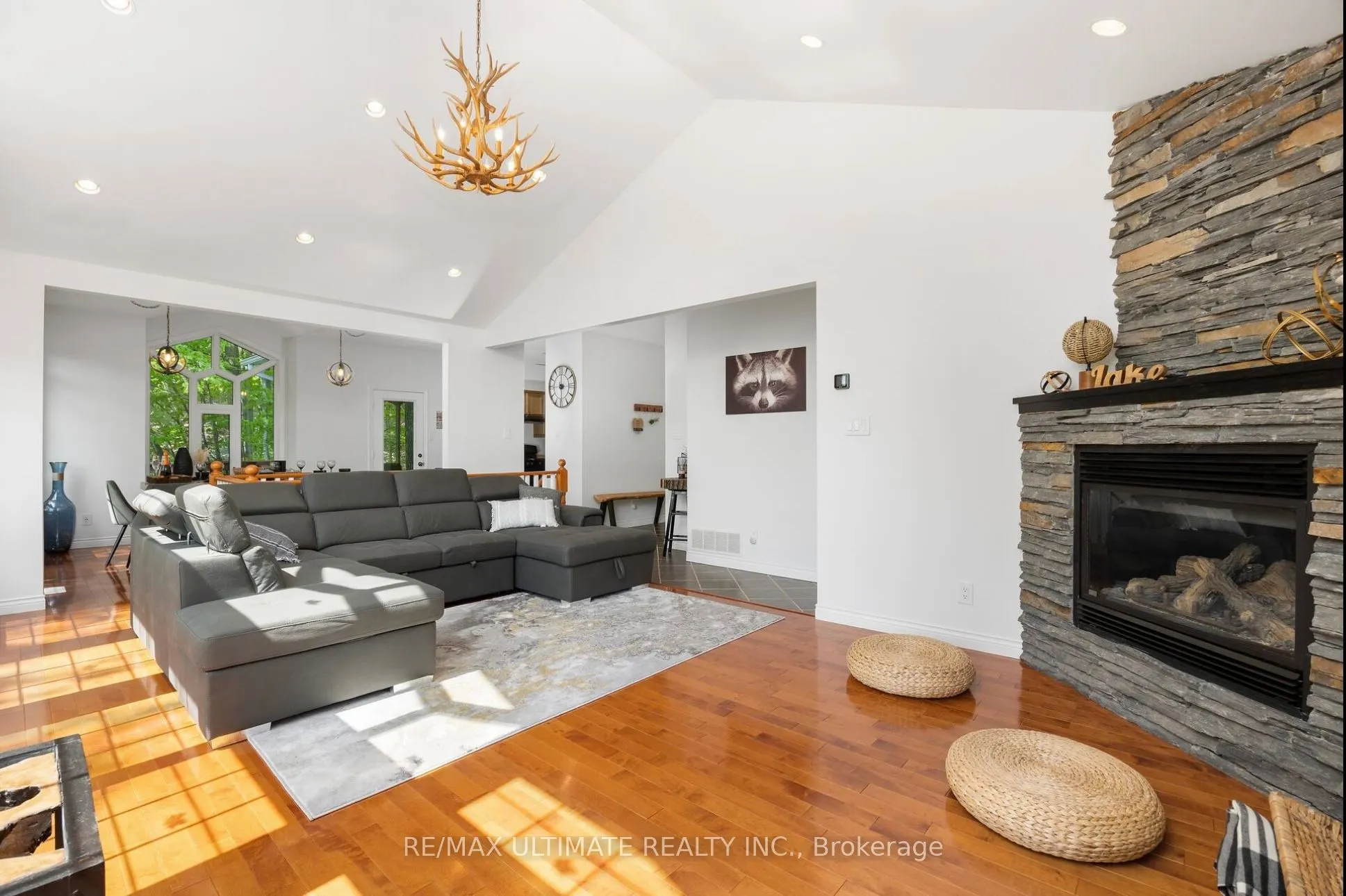 157 Farlain Lake Road W