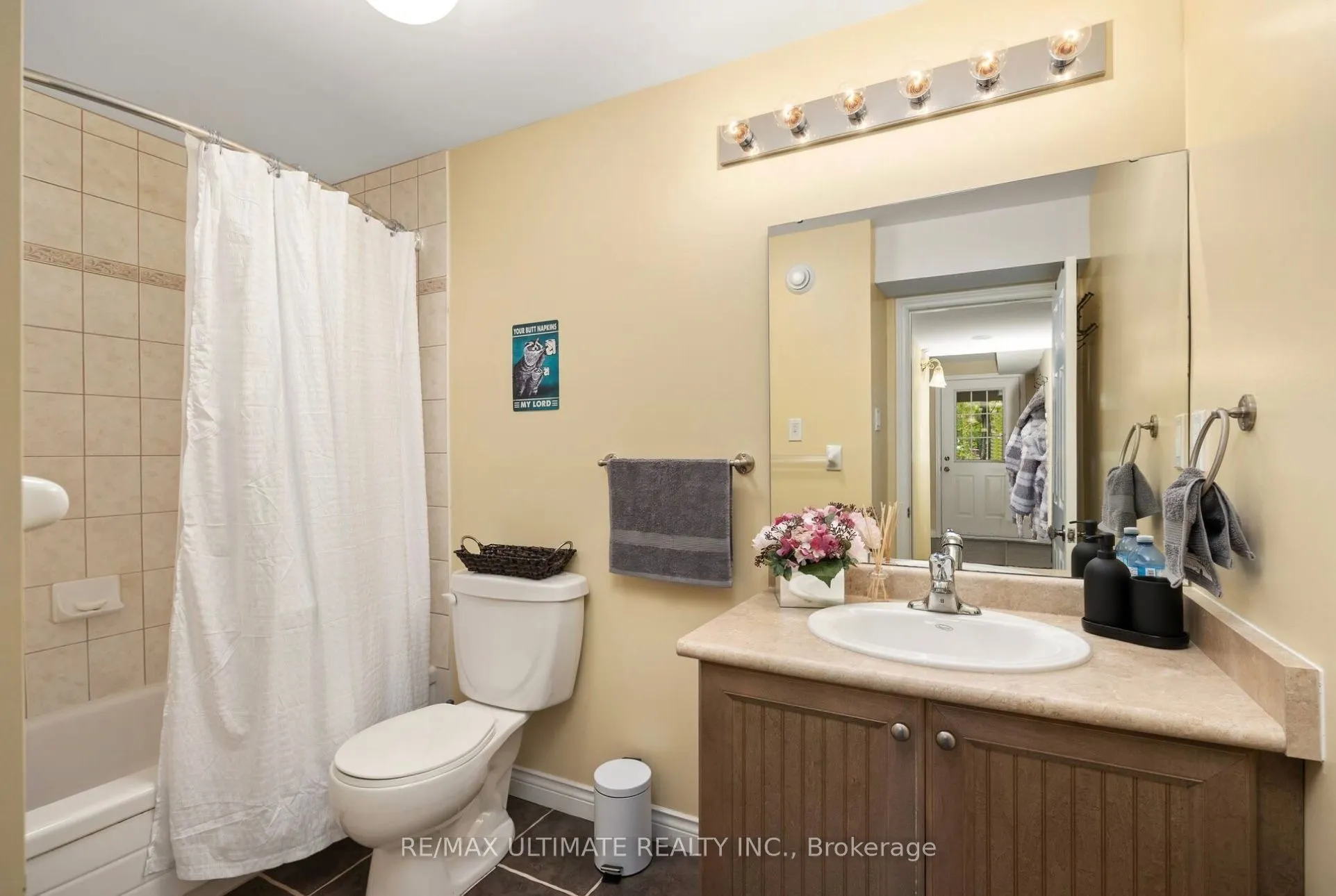 157 Farlain Lake Road W