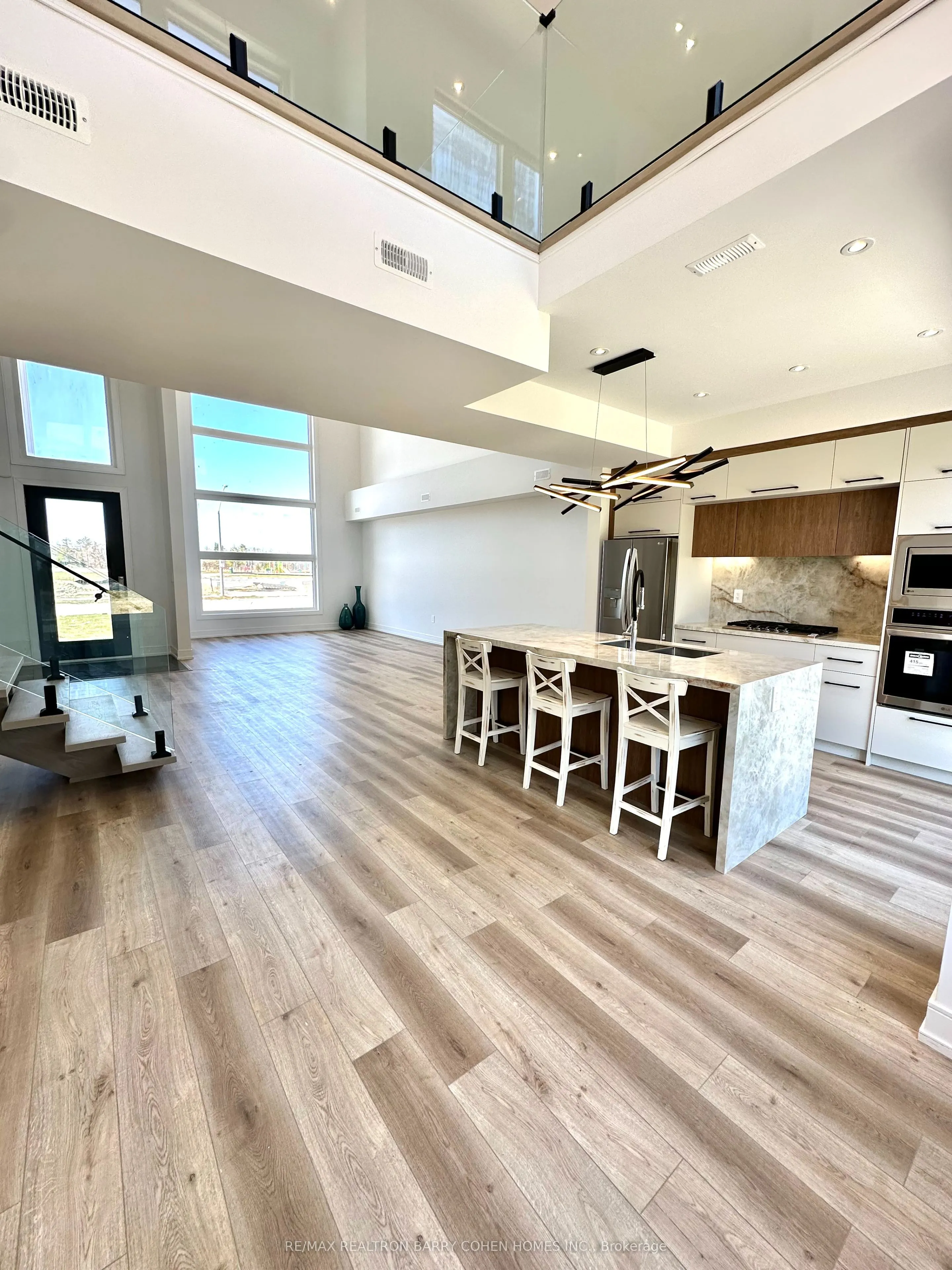 3706 Quayside Drive