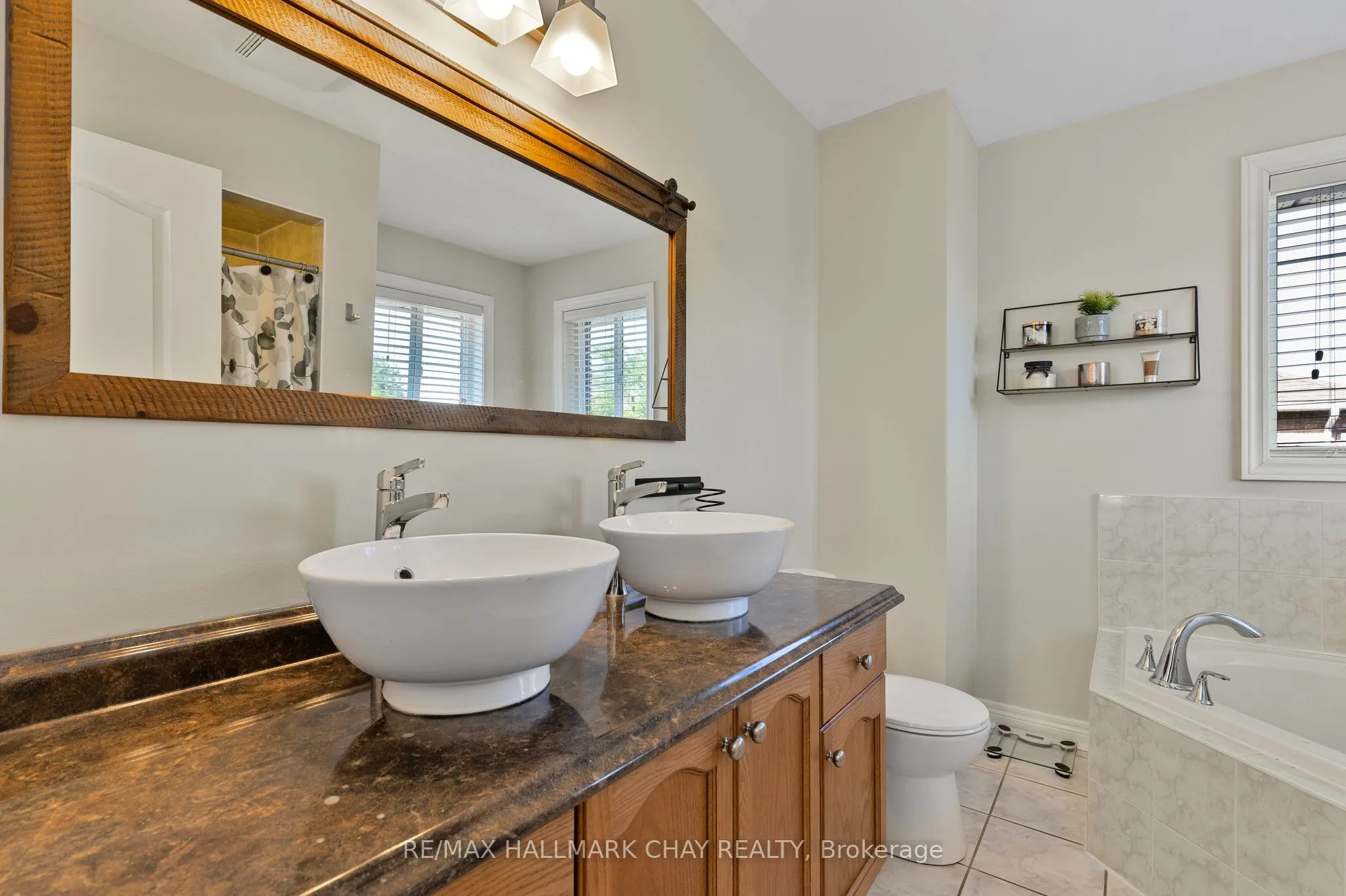 28 Bloom Crescent