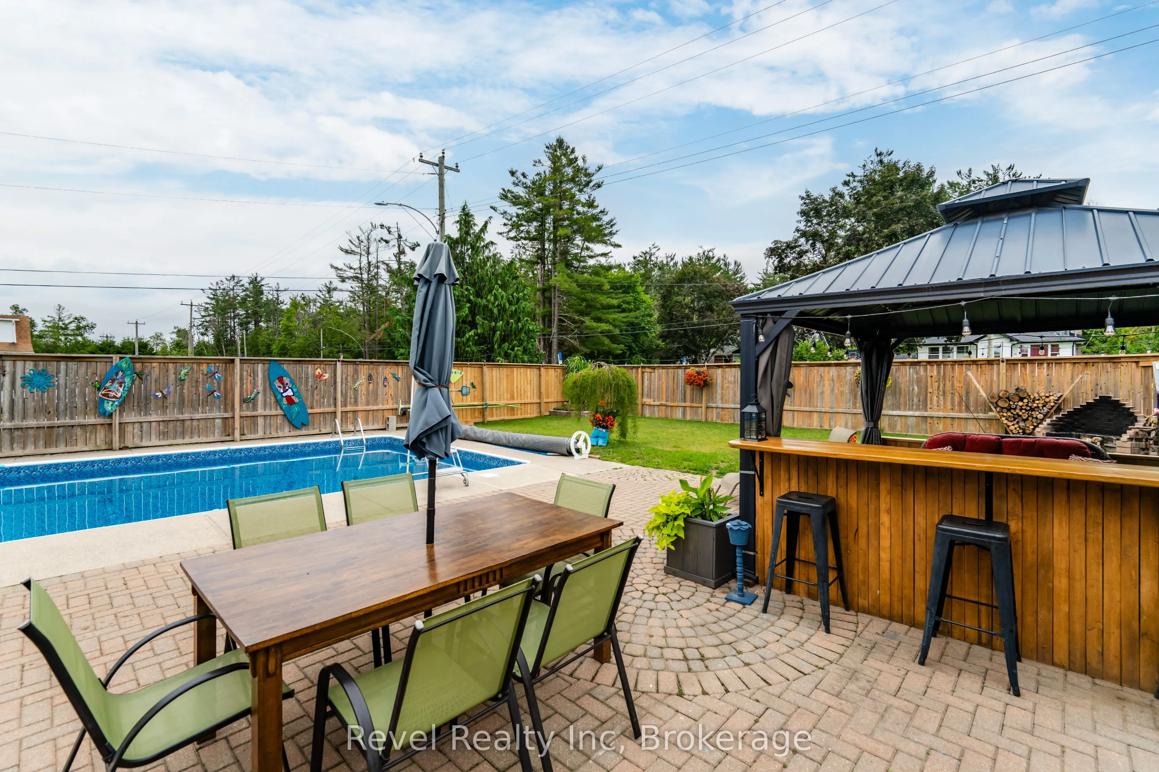 10 Jamieson Crescent