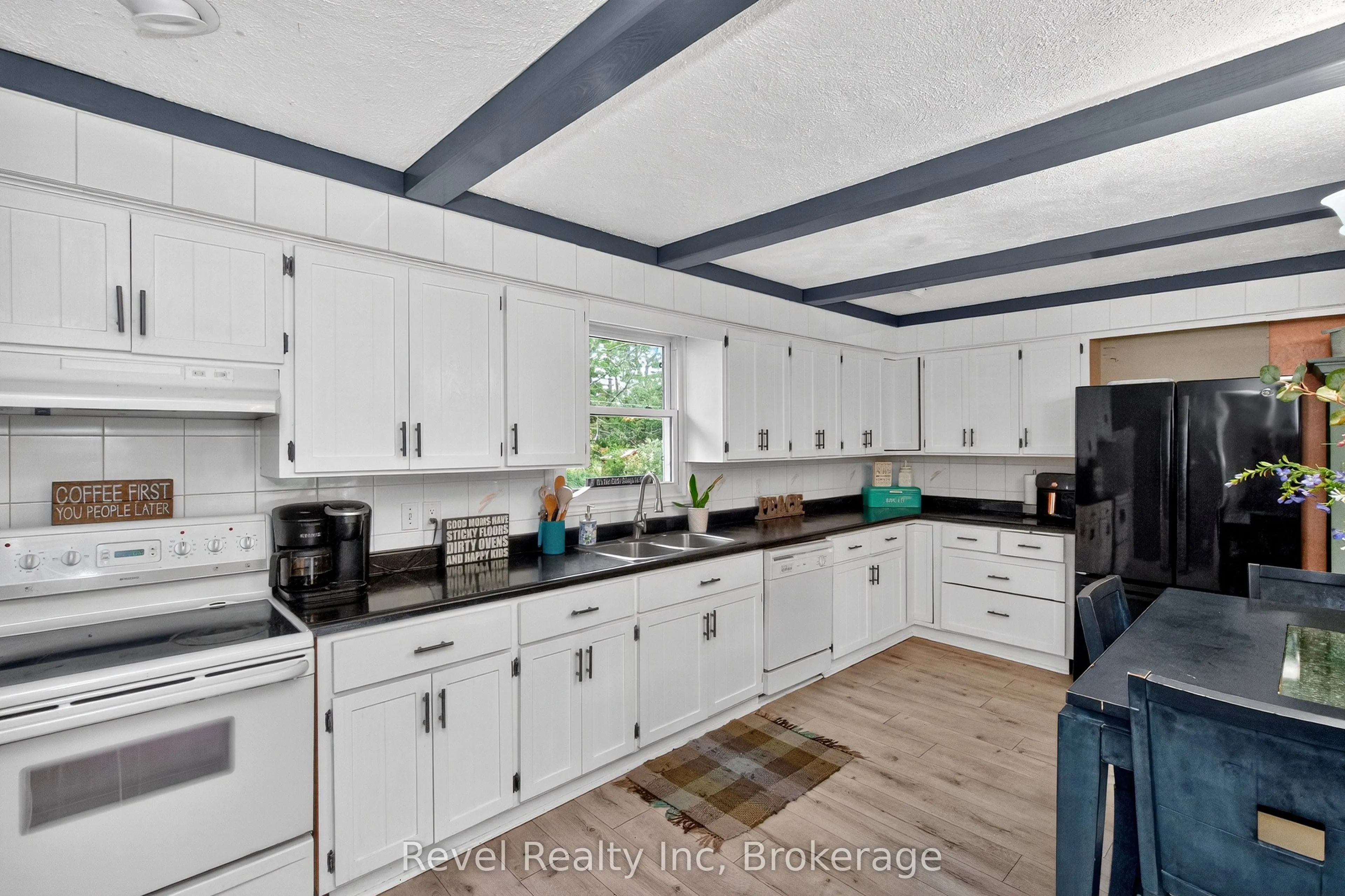 10 Jamieson Crescent