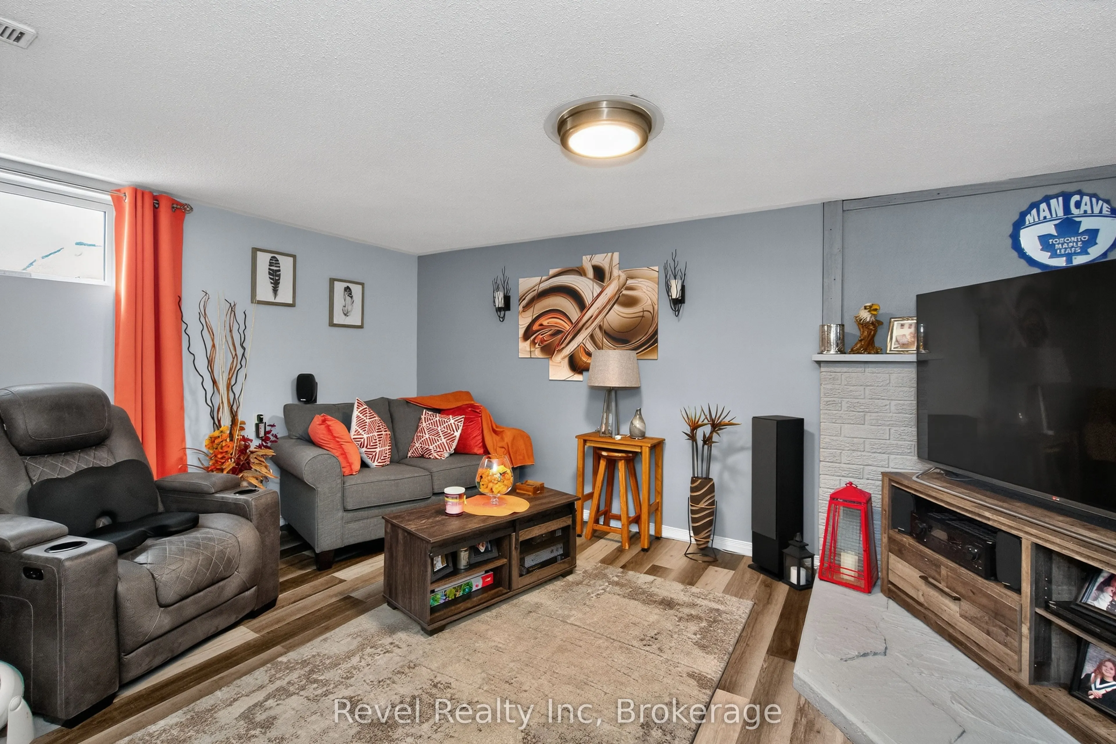 10 Jamieson Crescent
