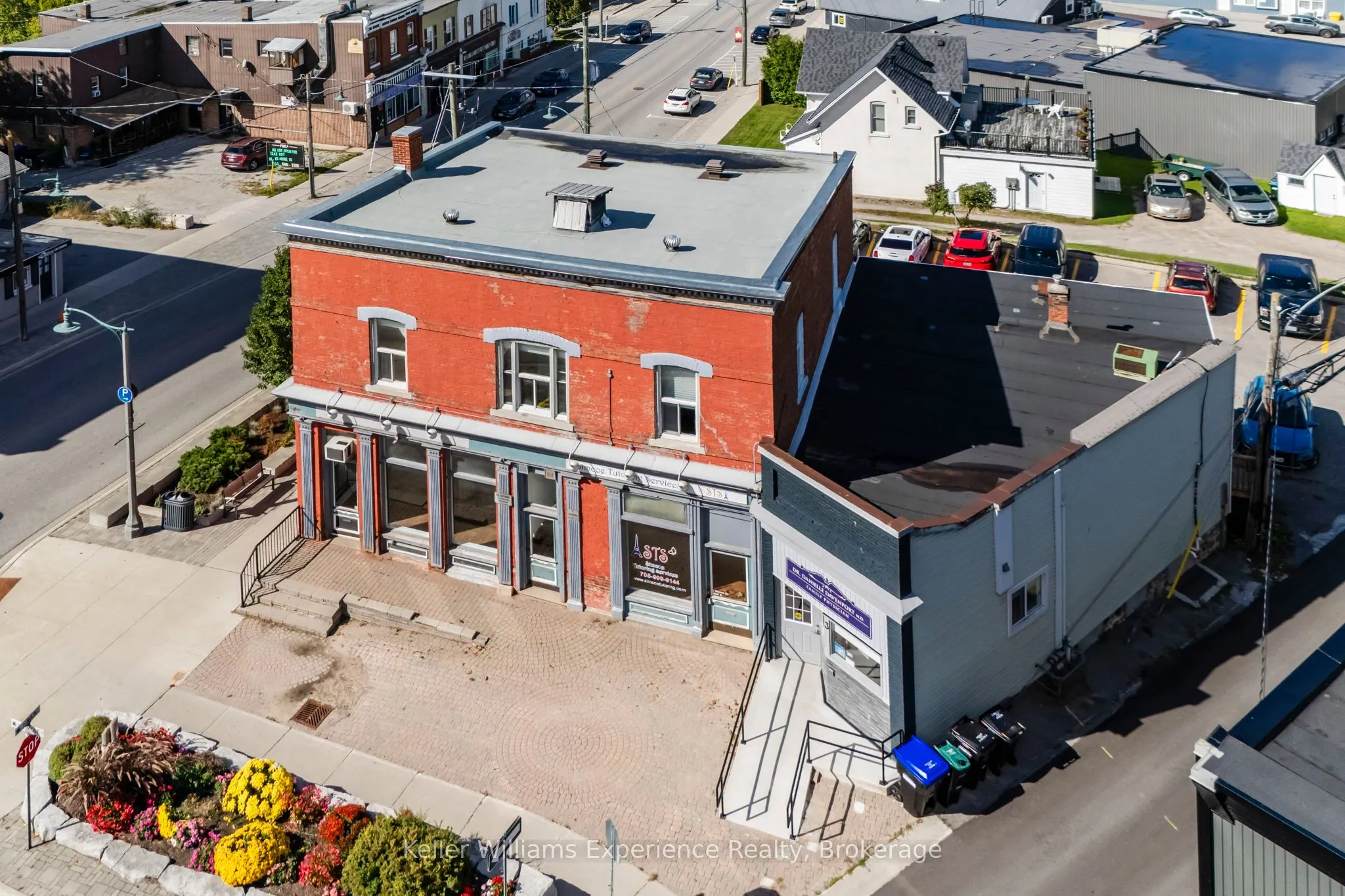 1 Simcoe Street