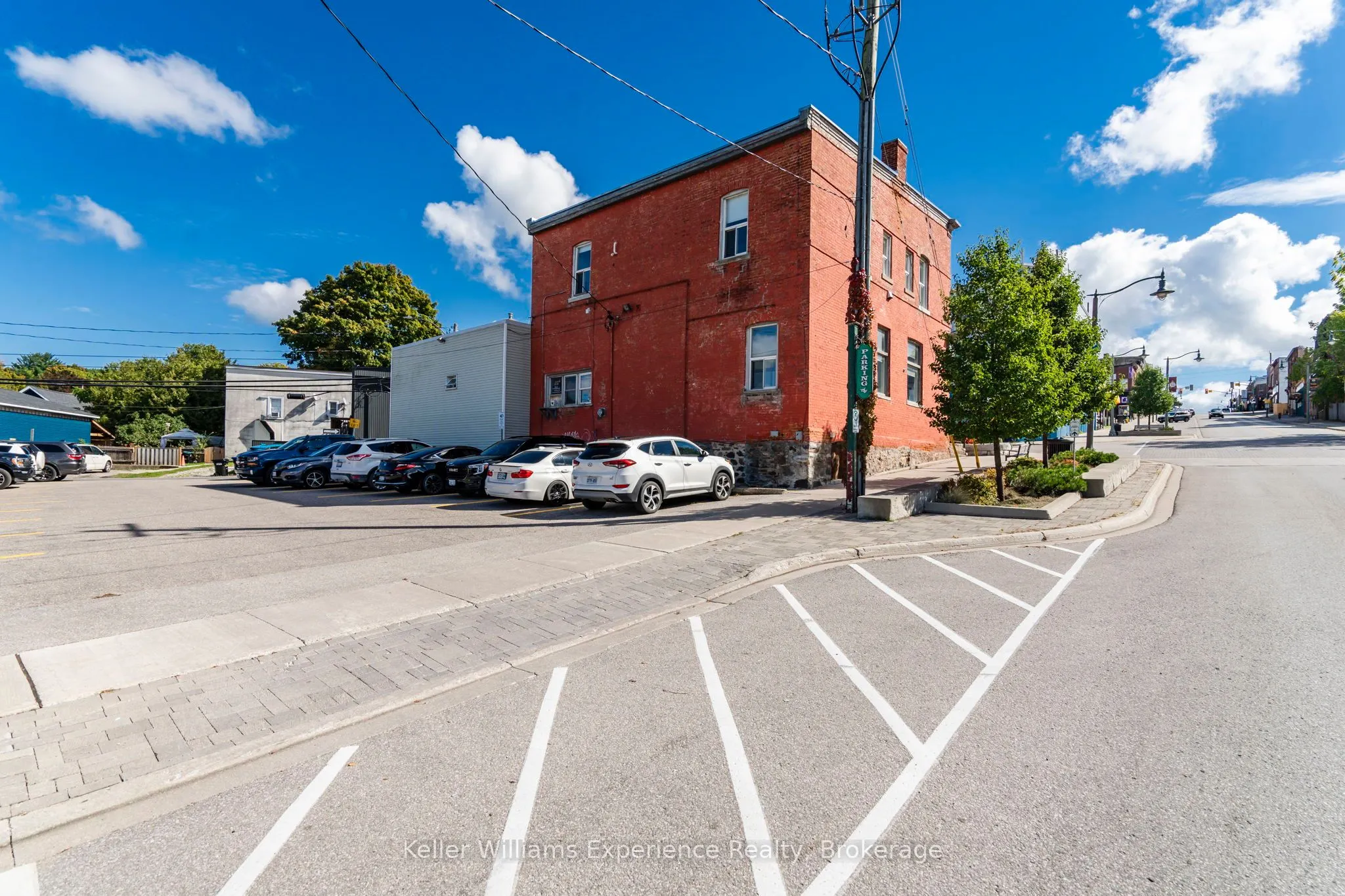 1 Simcoe Street