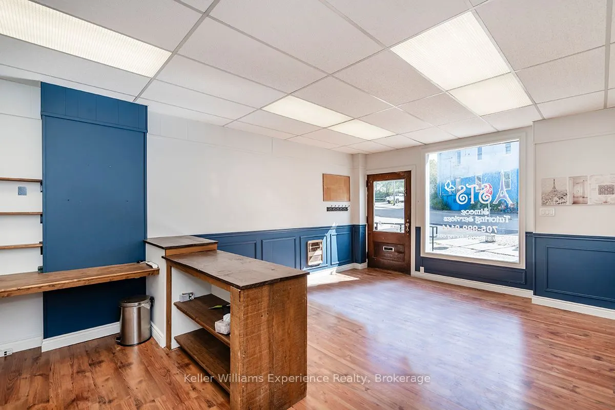 1 Simcoe Street
