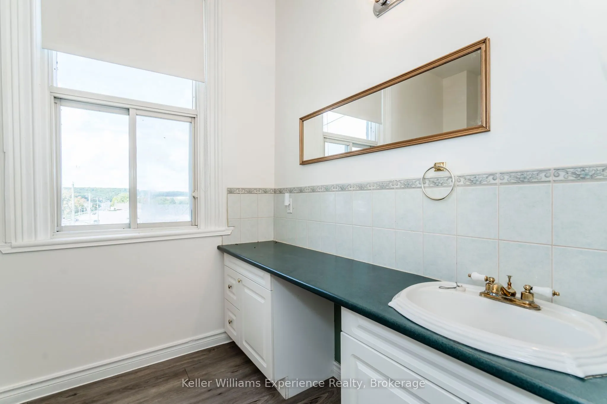 1 Simcoe Street