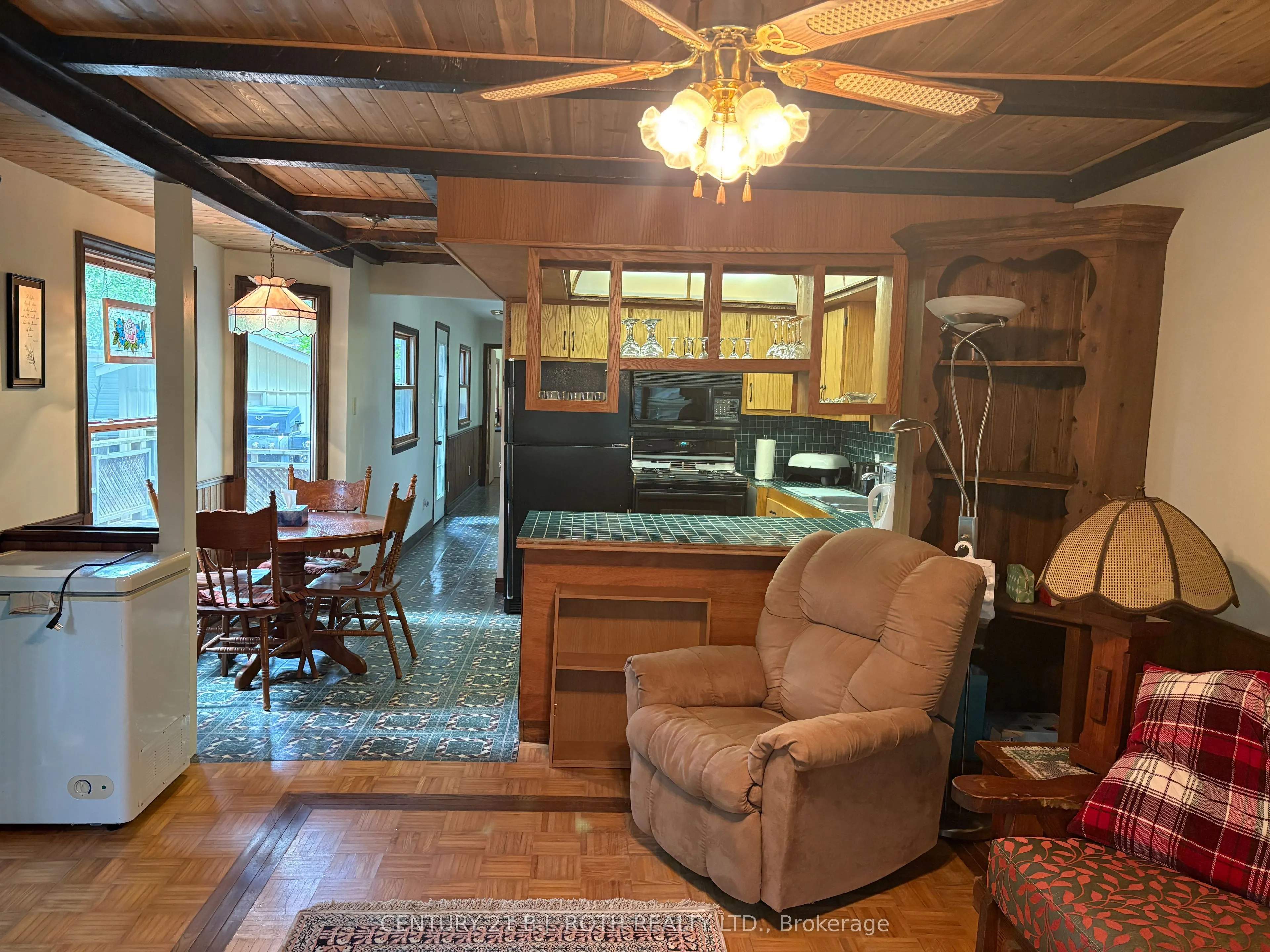 5216 90 County Road, #81