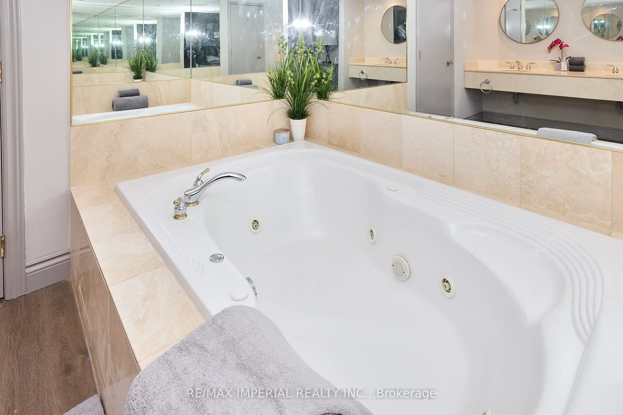 90 HIGHLAND Drive, #2300