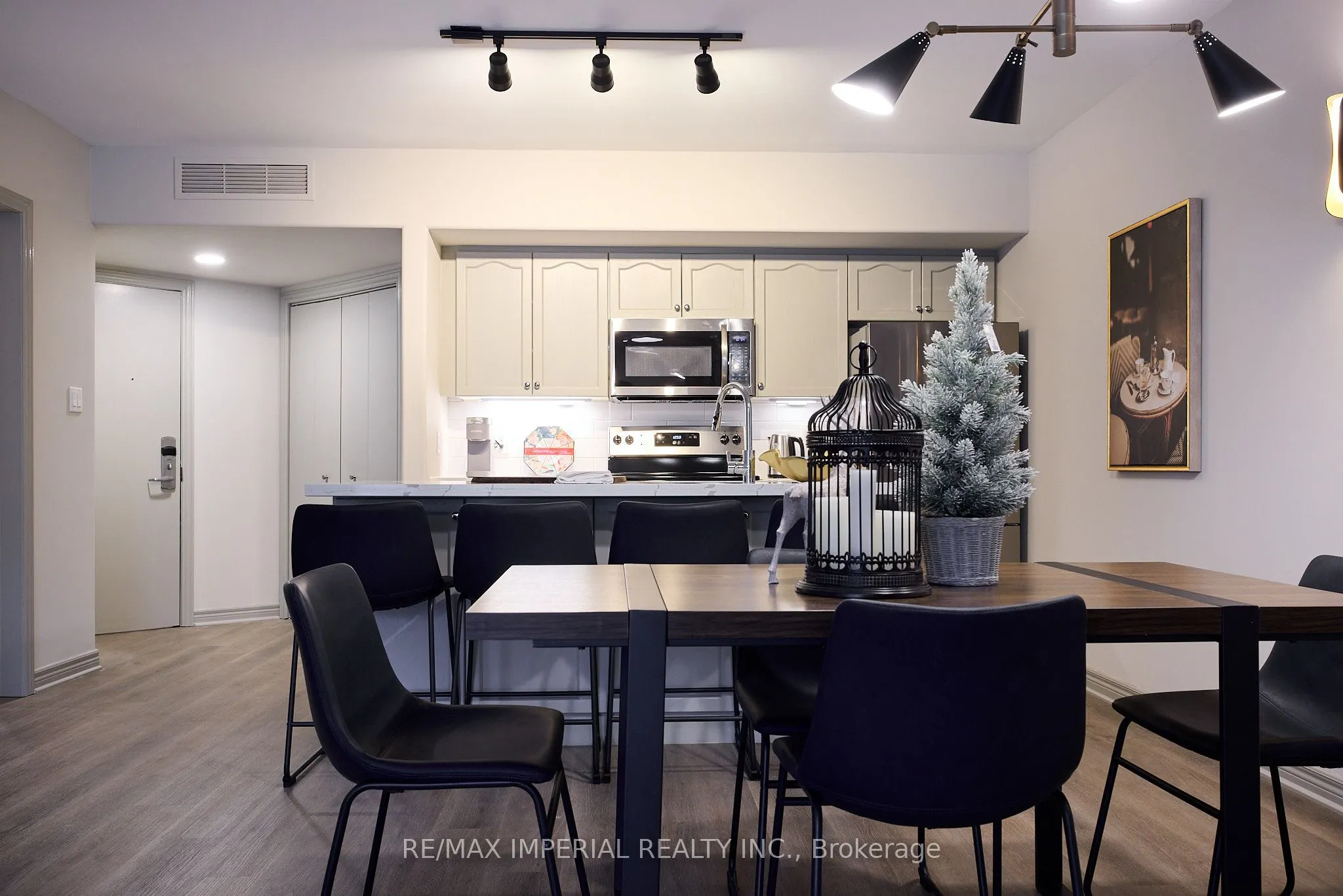 90 HIGHLAND Drive, #2300
