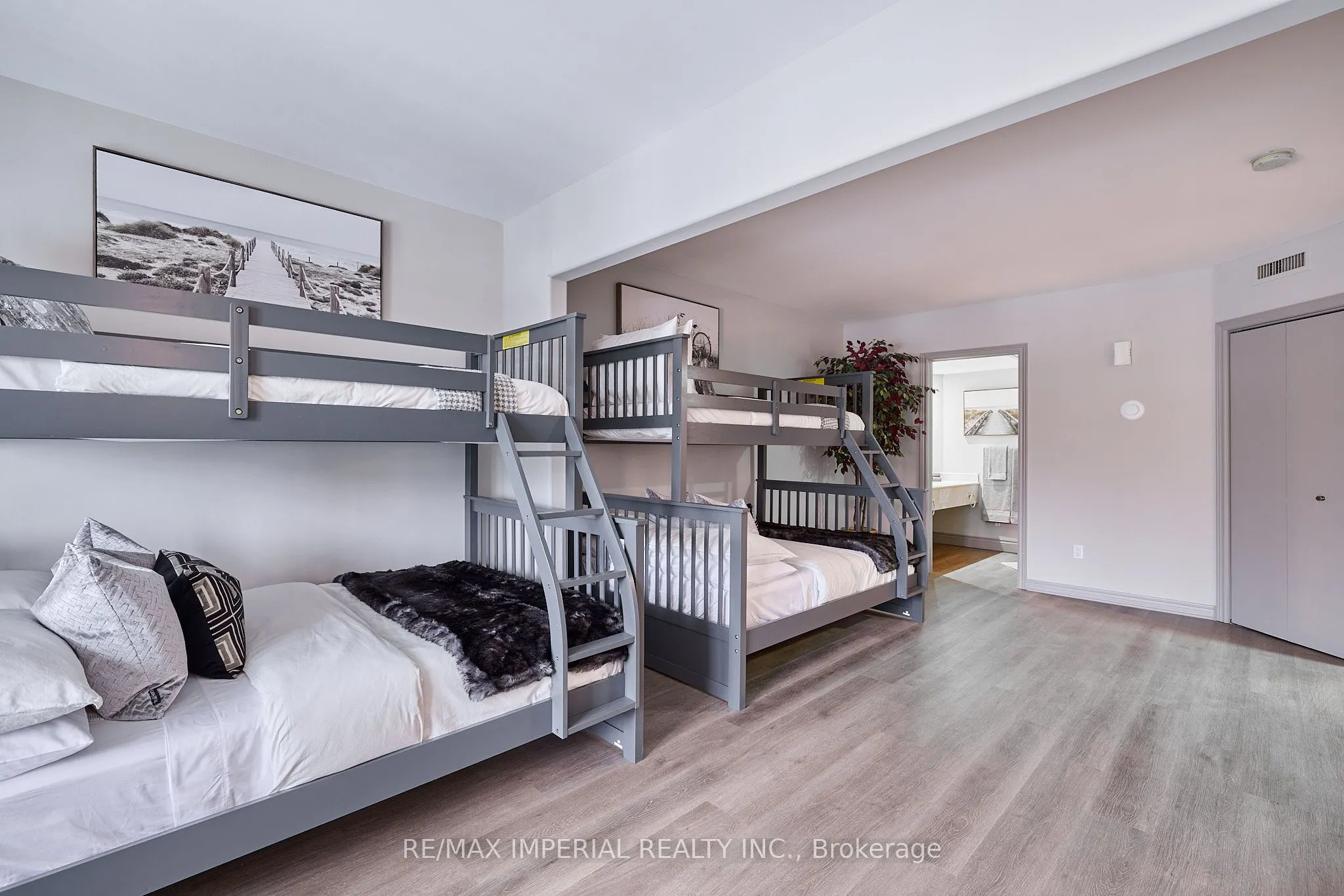 90 HIGHLAND Drive, #2300