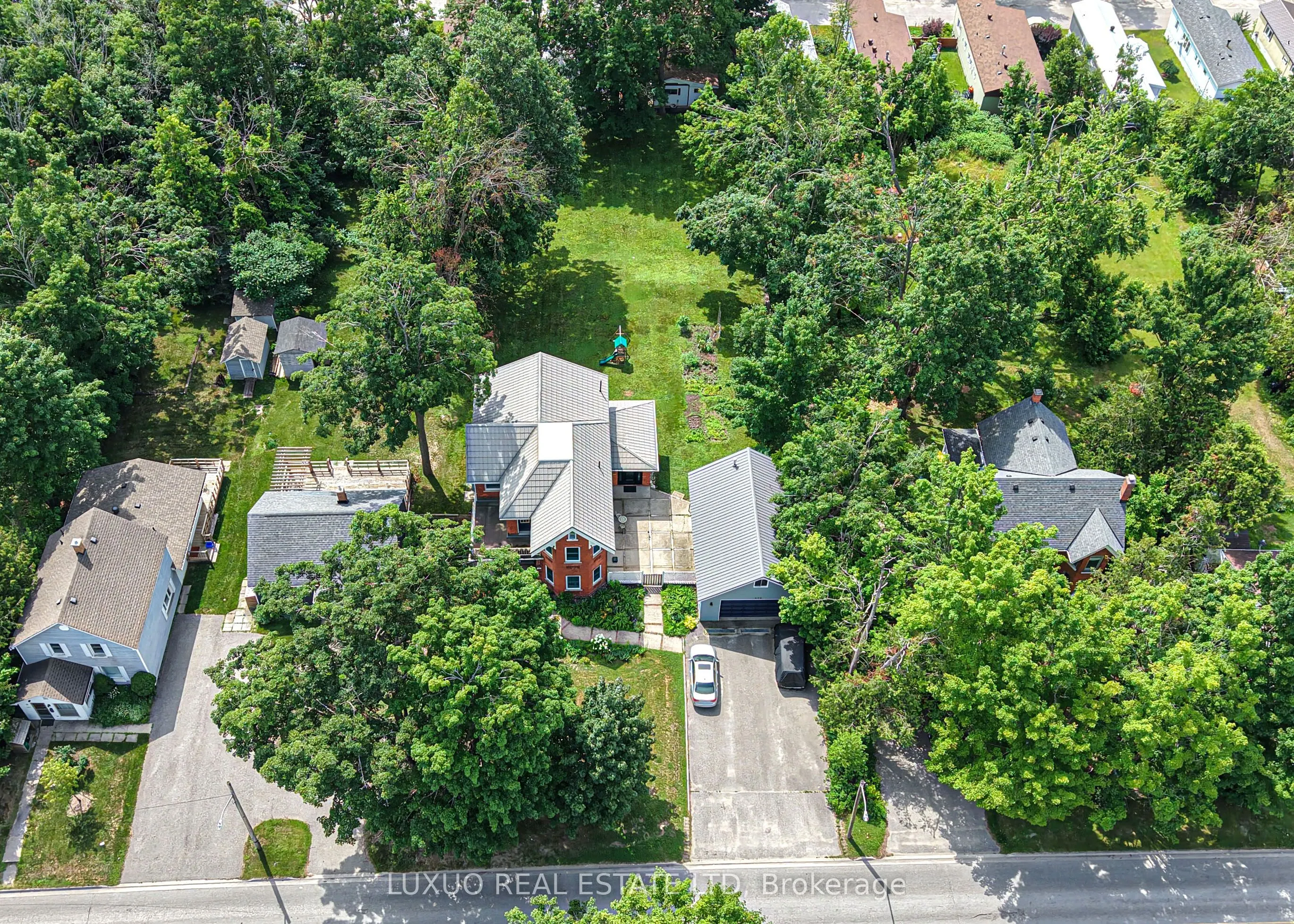 275 Barrie Road