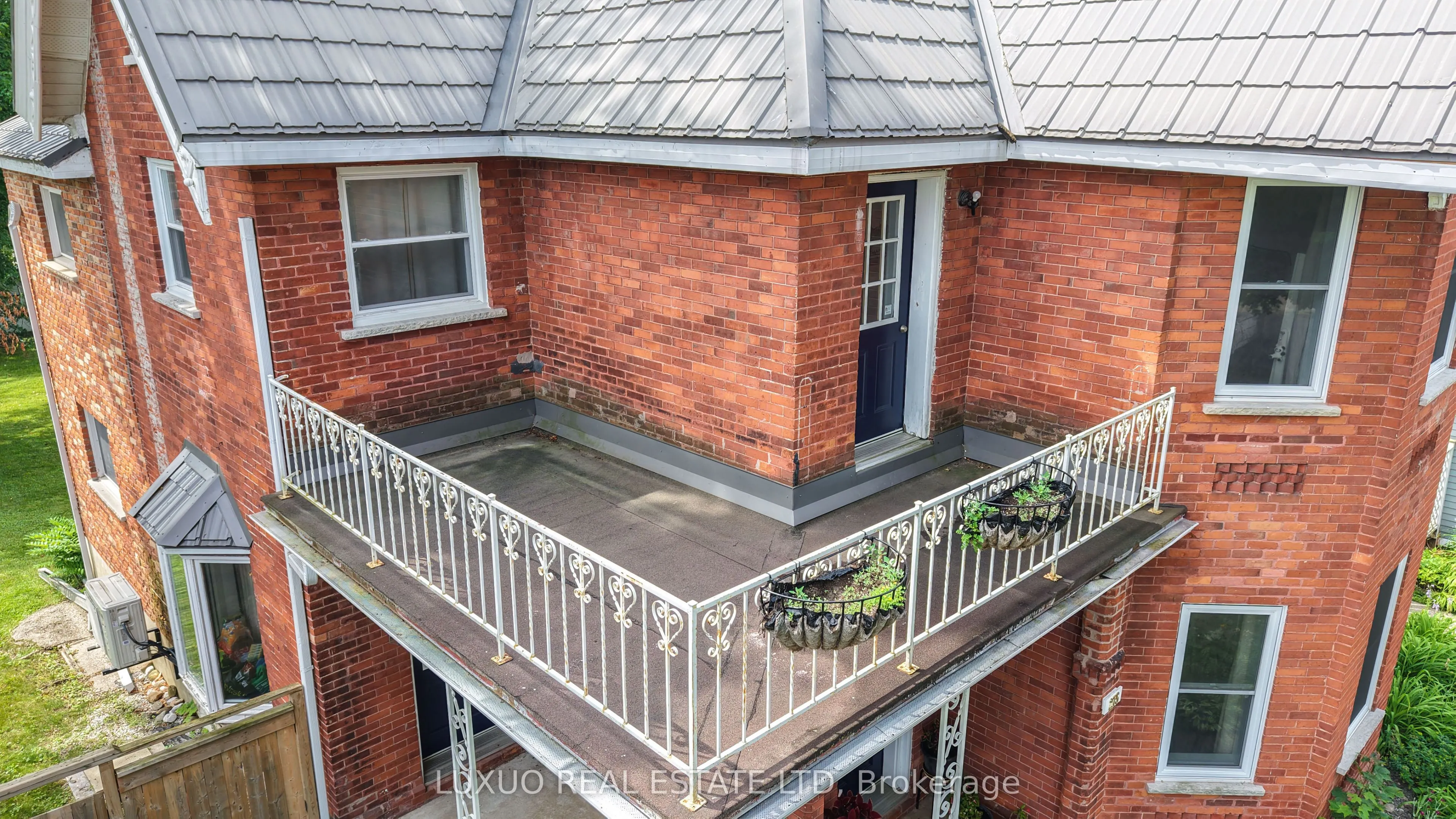 275 Barrie Road