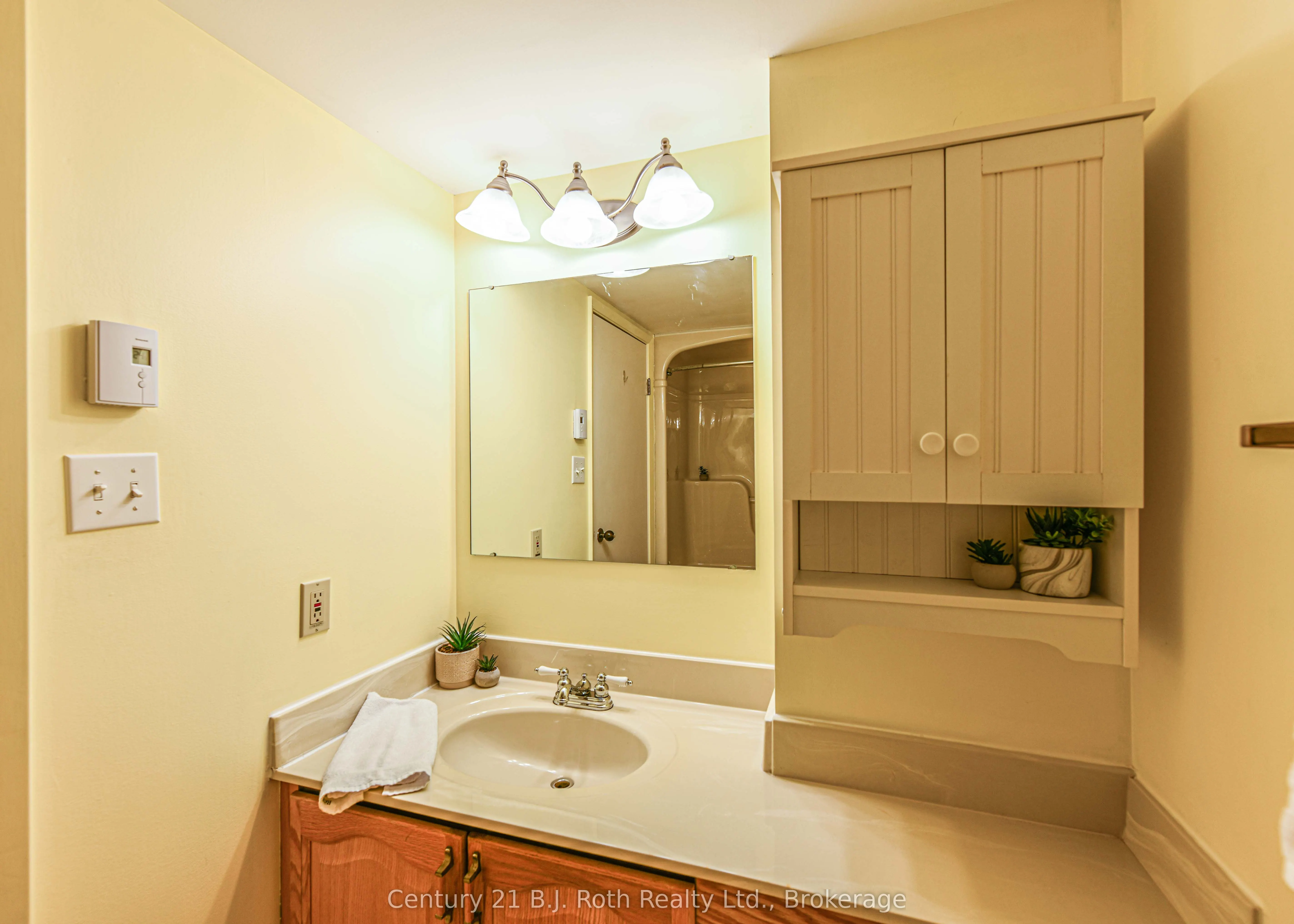 95 Matchedash Street N, #104