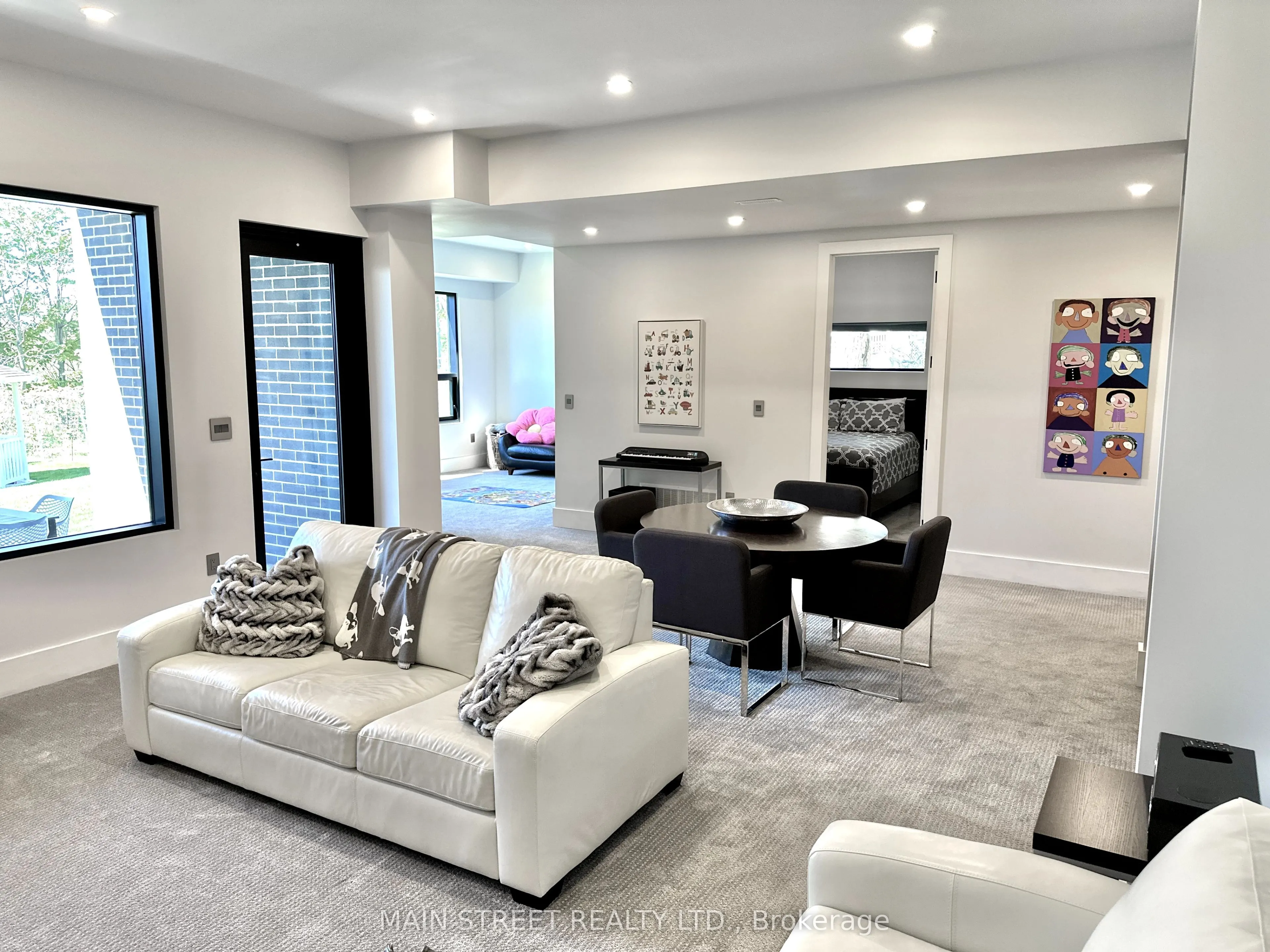 391 Codrington Street