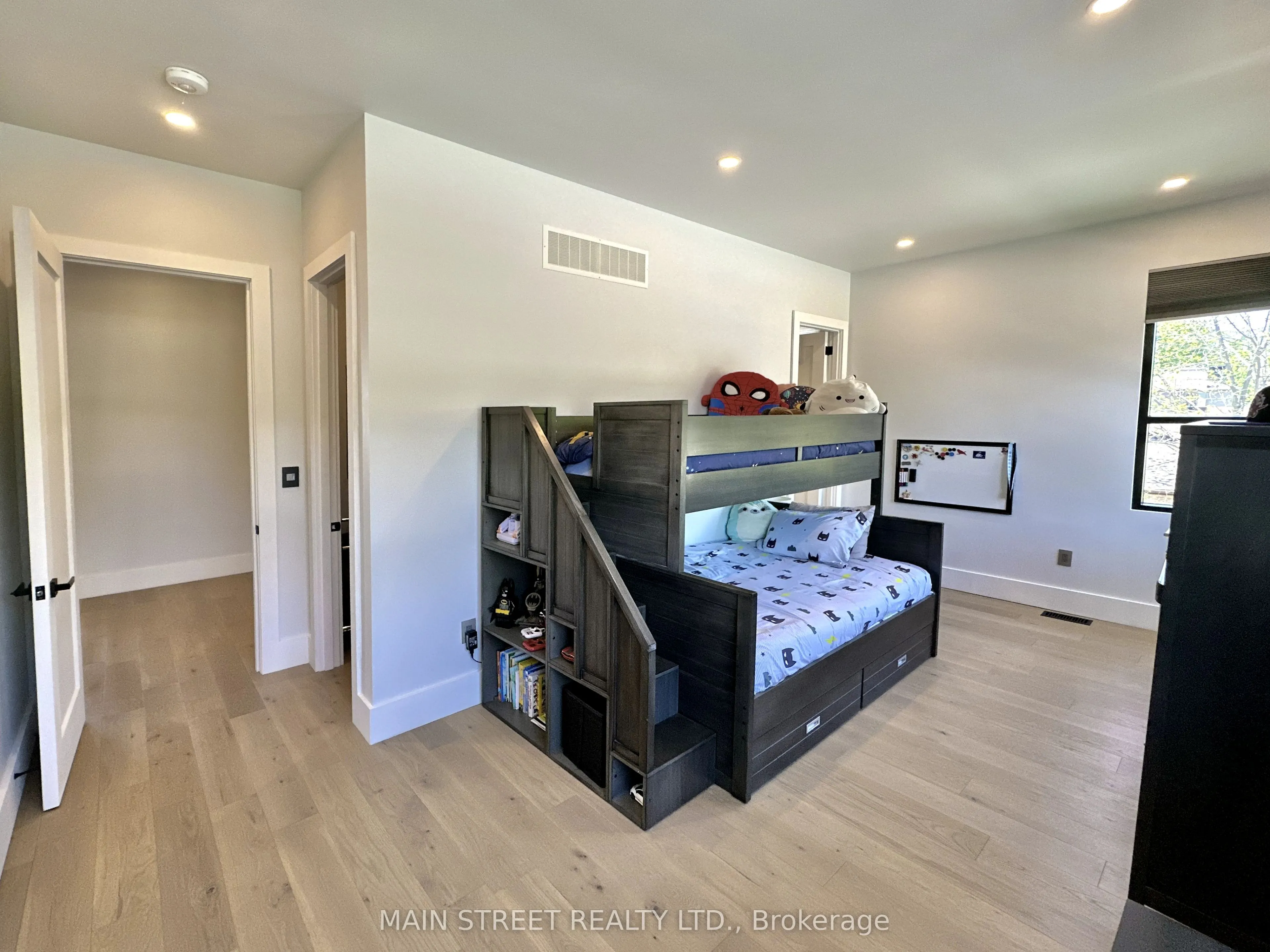 391 Codrington Street