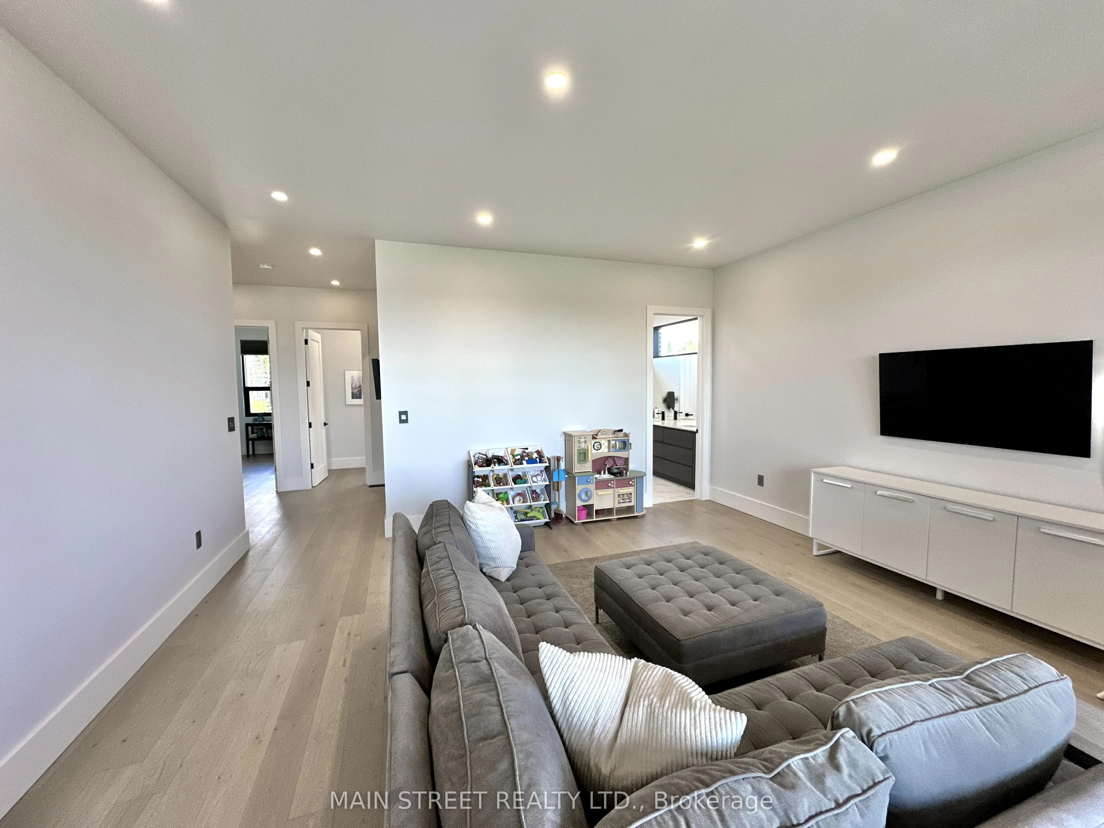 391 Codrington Street