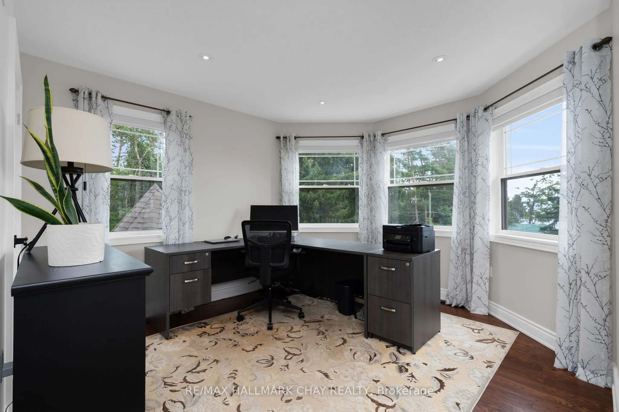 146 LAKESHORE Road W