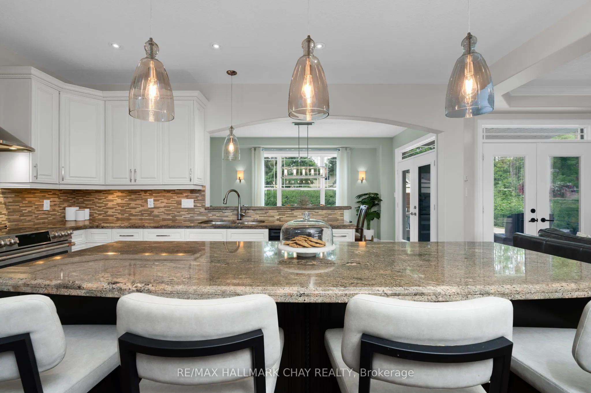 146 LAKESHORE Road W