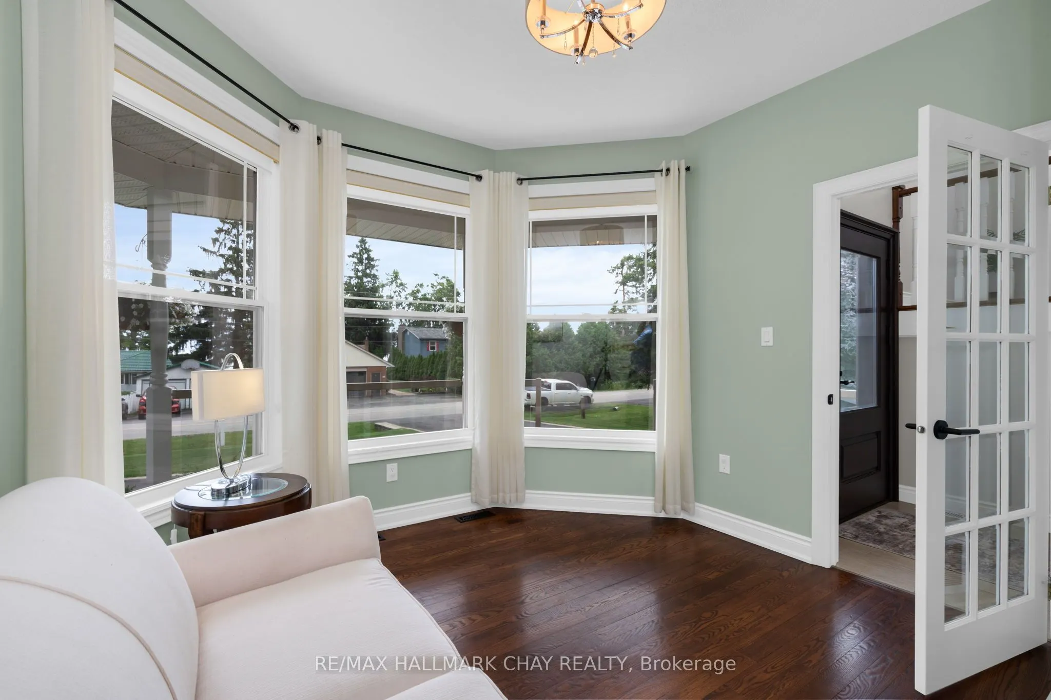 146 LAKESHORE Road W