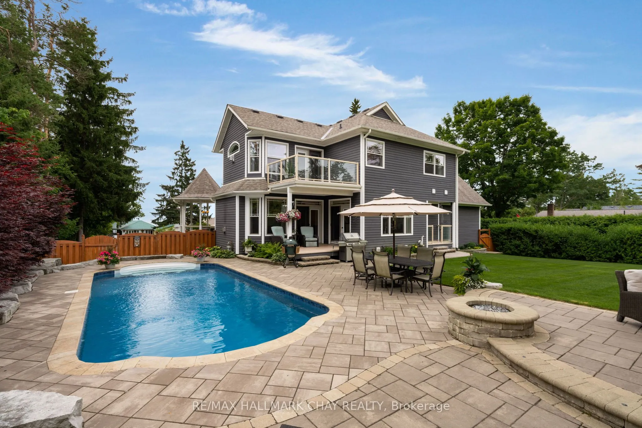 146 LAKESHORE Road W