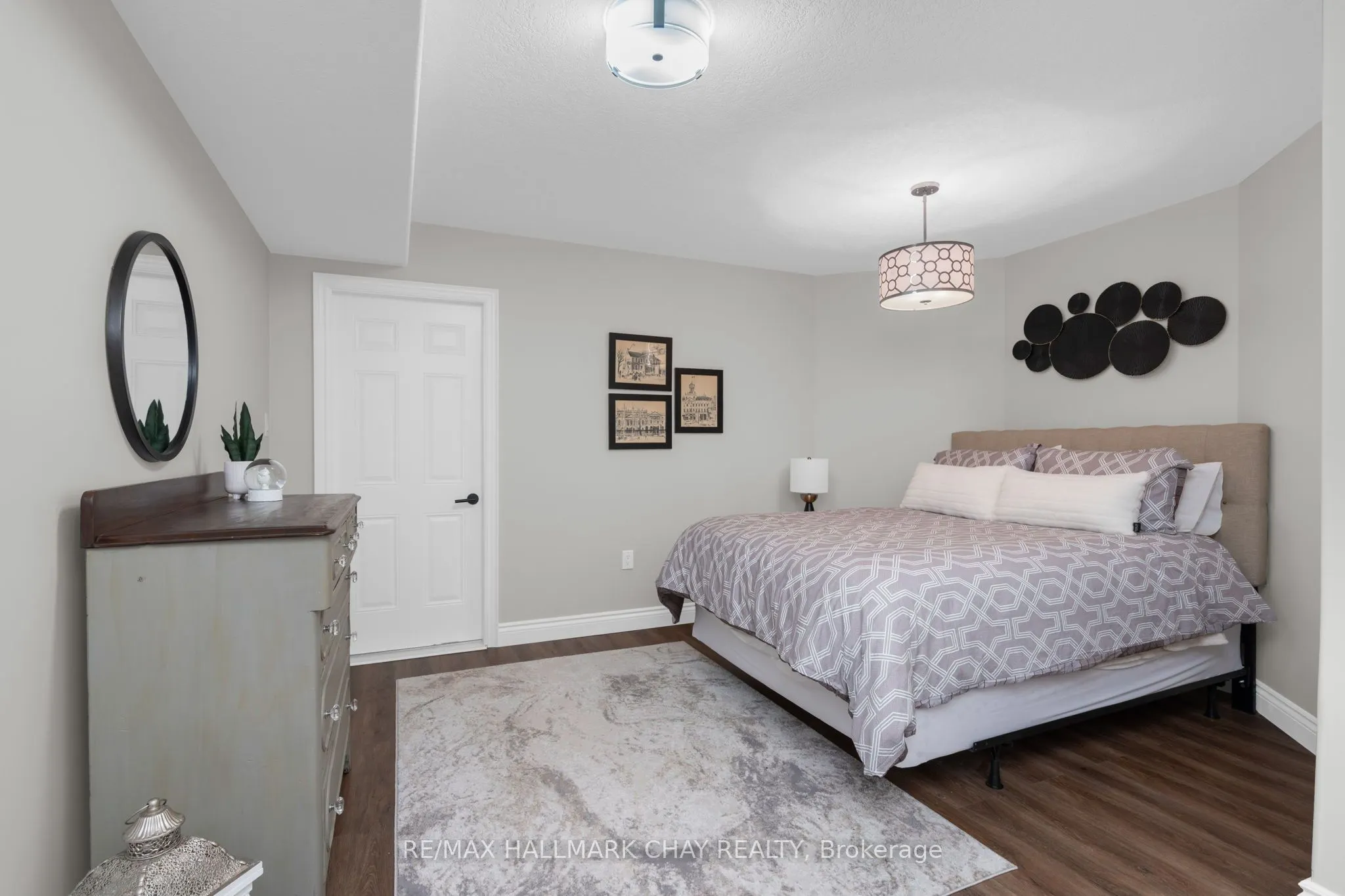 146 LAKESHORE Road W