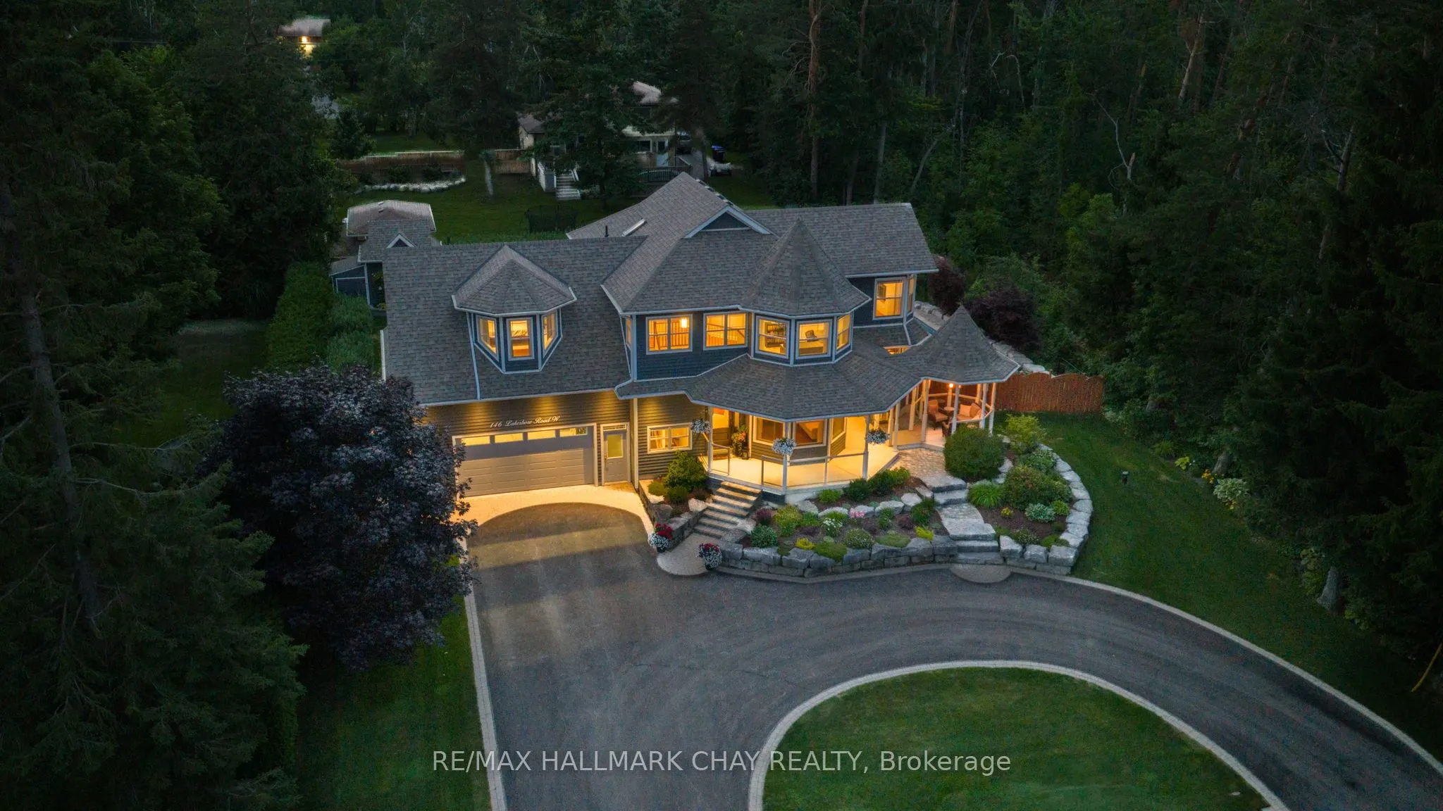 146 LAKESHORE Road W