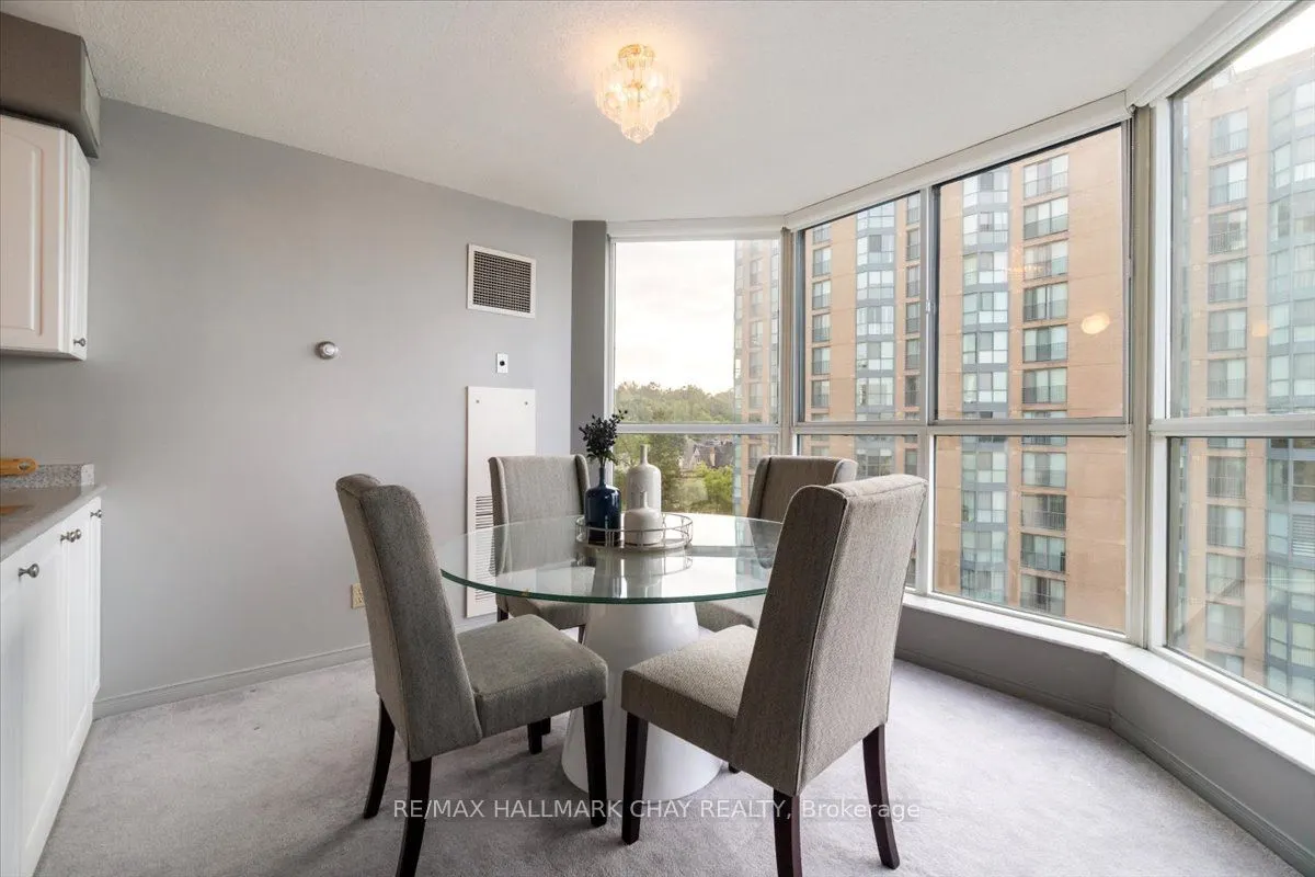 140 Dunlop Street E, #807