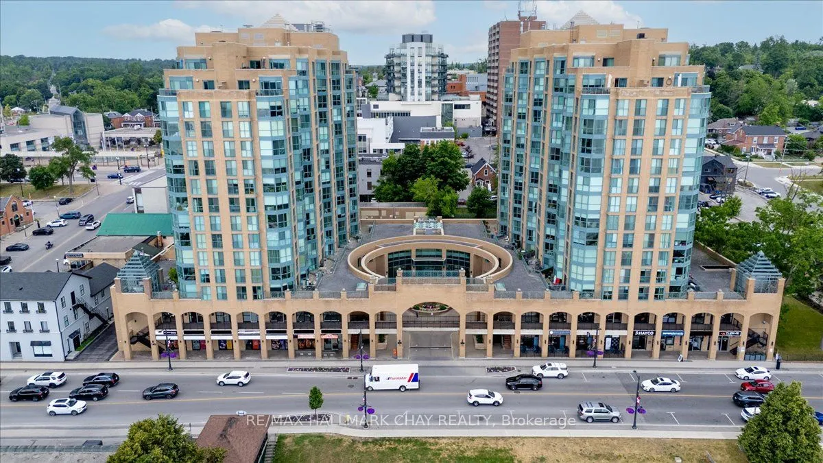140 Dunlop Street E, #807